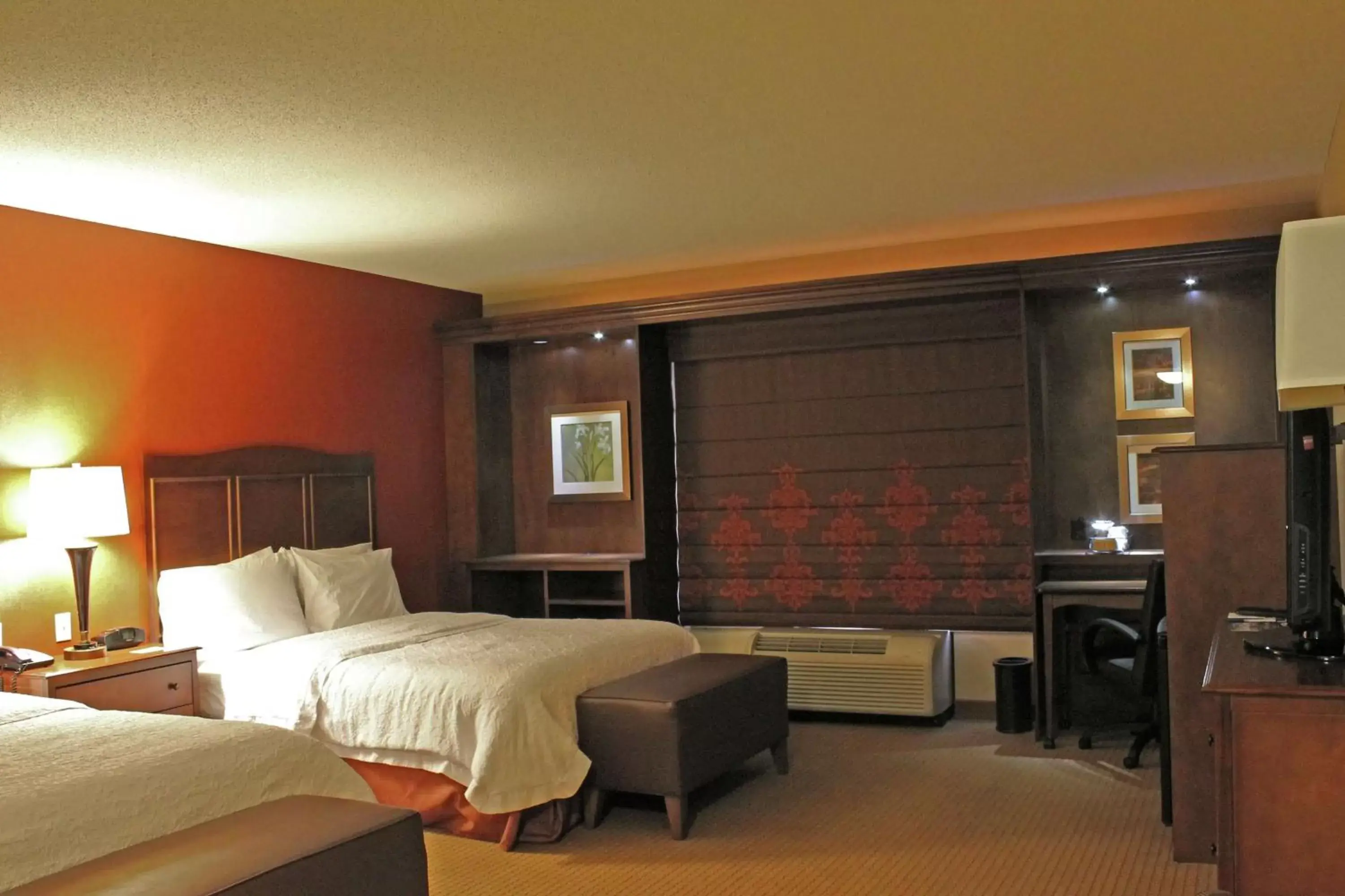 Bedroom, Bed in Hampton Inn & Suites - Saint Louis South Interstate 55