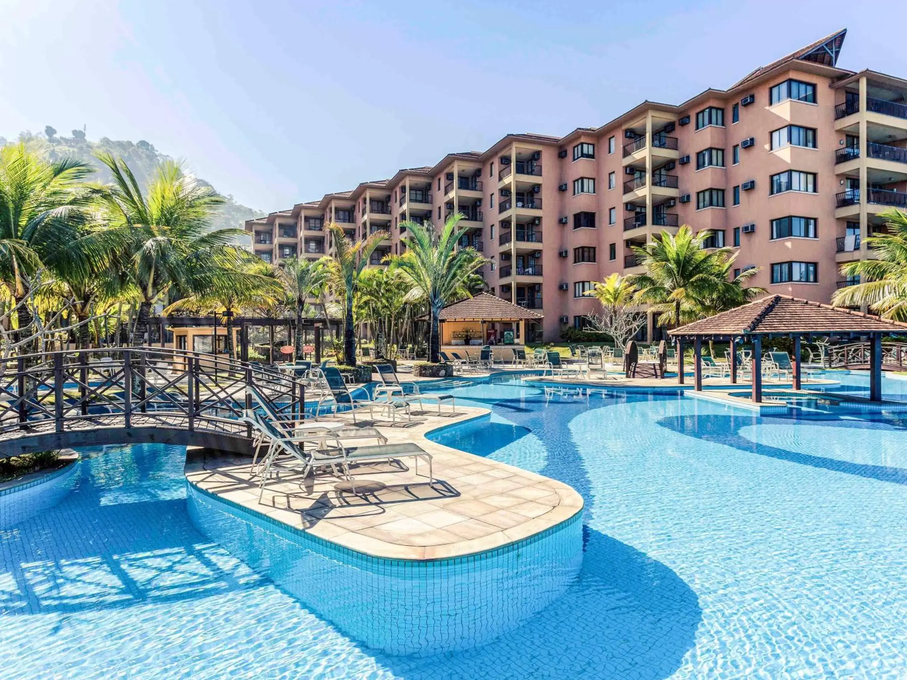 Property building, Swimming Pool in Mercure Angra dos Reis