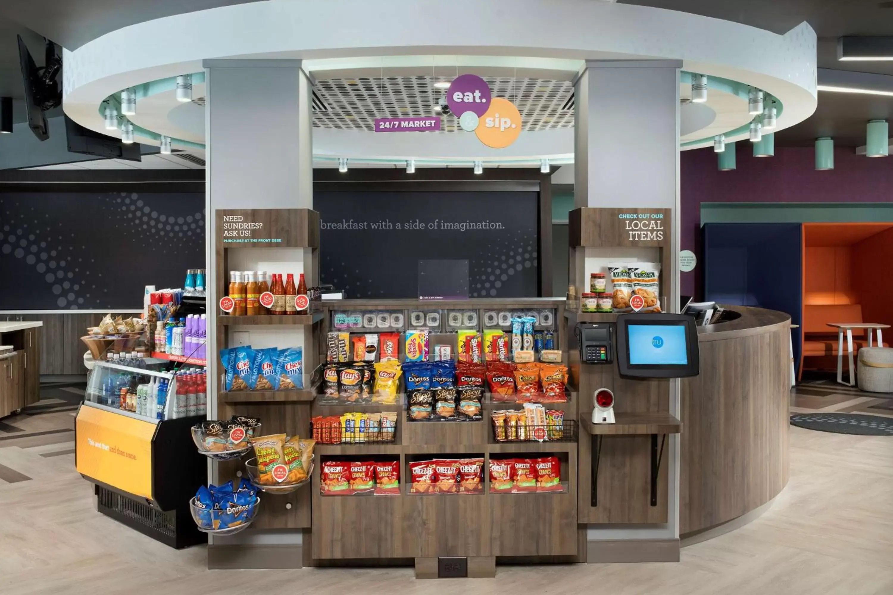 Dining area in Tru By Hilton McDonough