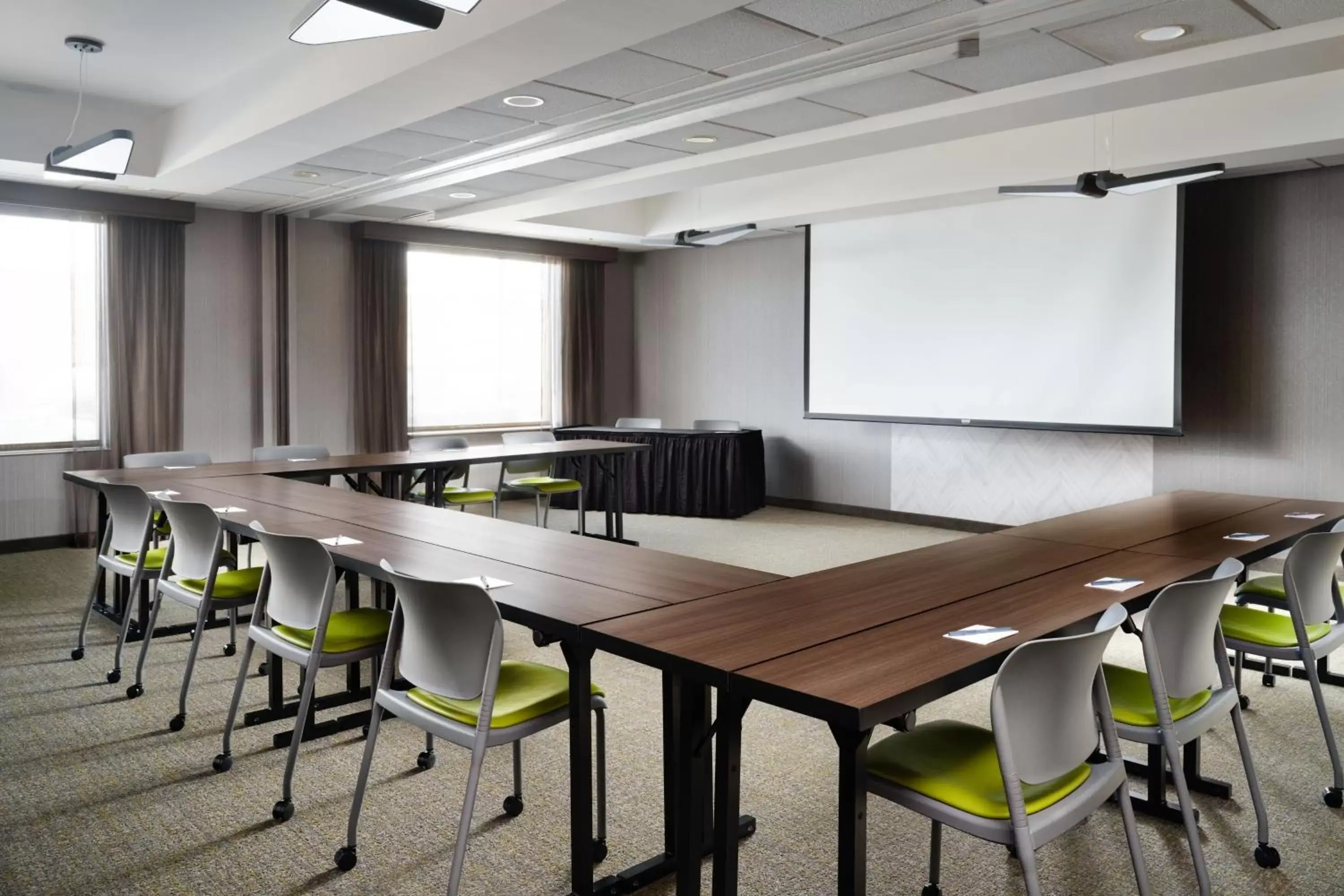 Meeting/conference room in Spring Hill Suites Minneapolis-St. Paul Airport/Mall Of America