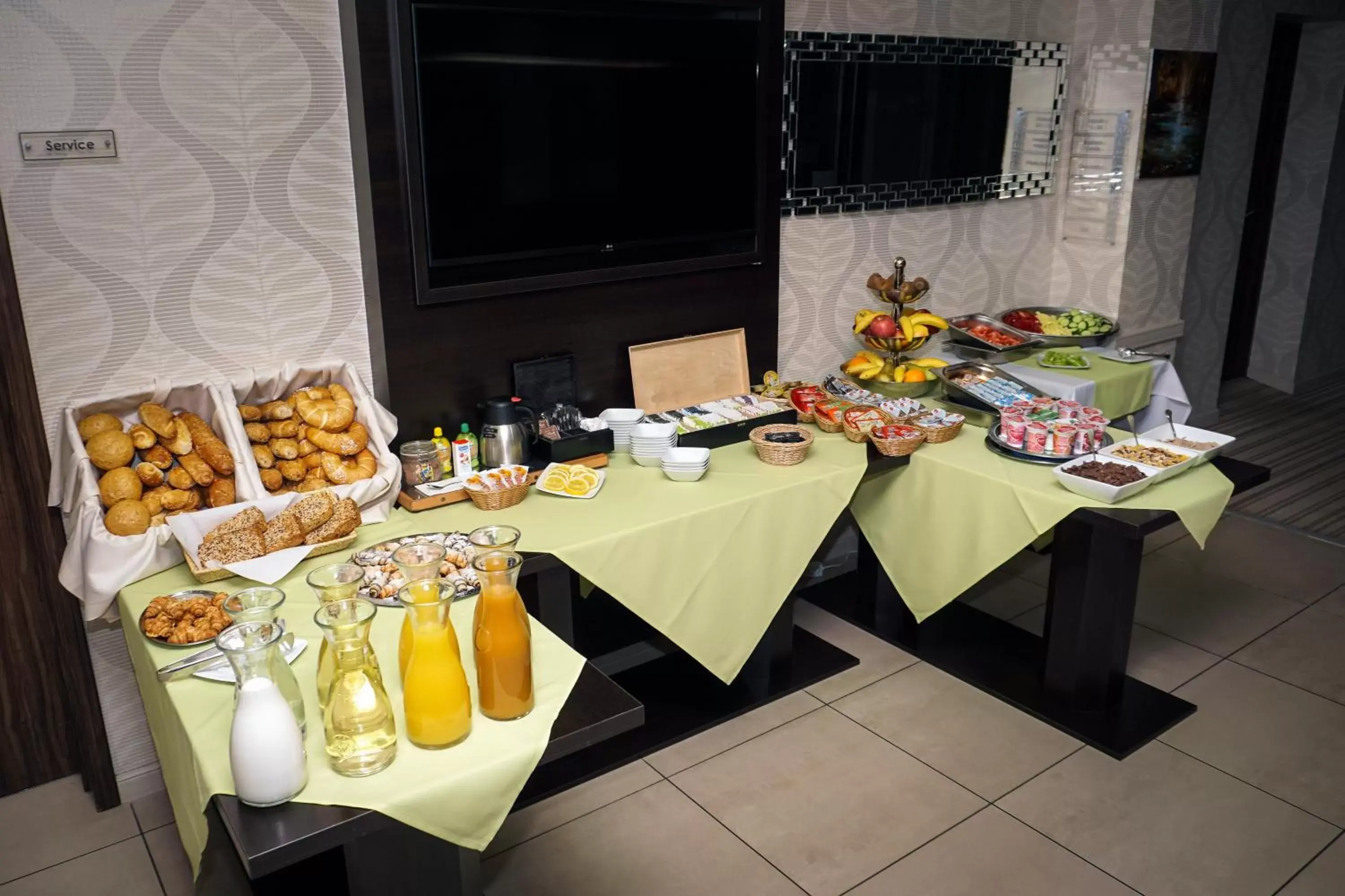 Buffet breakfast, Food in Corso Boutique Hotel