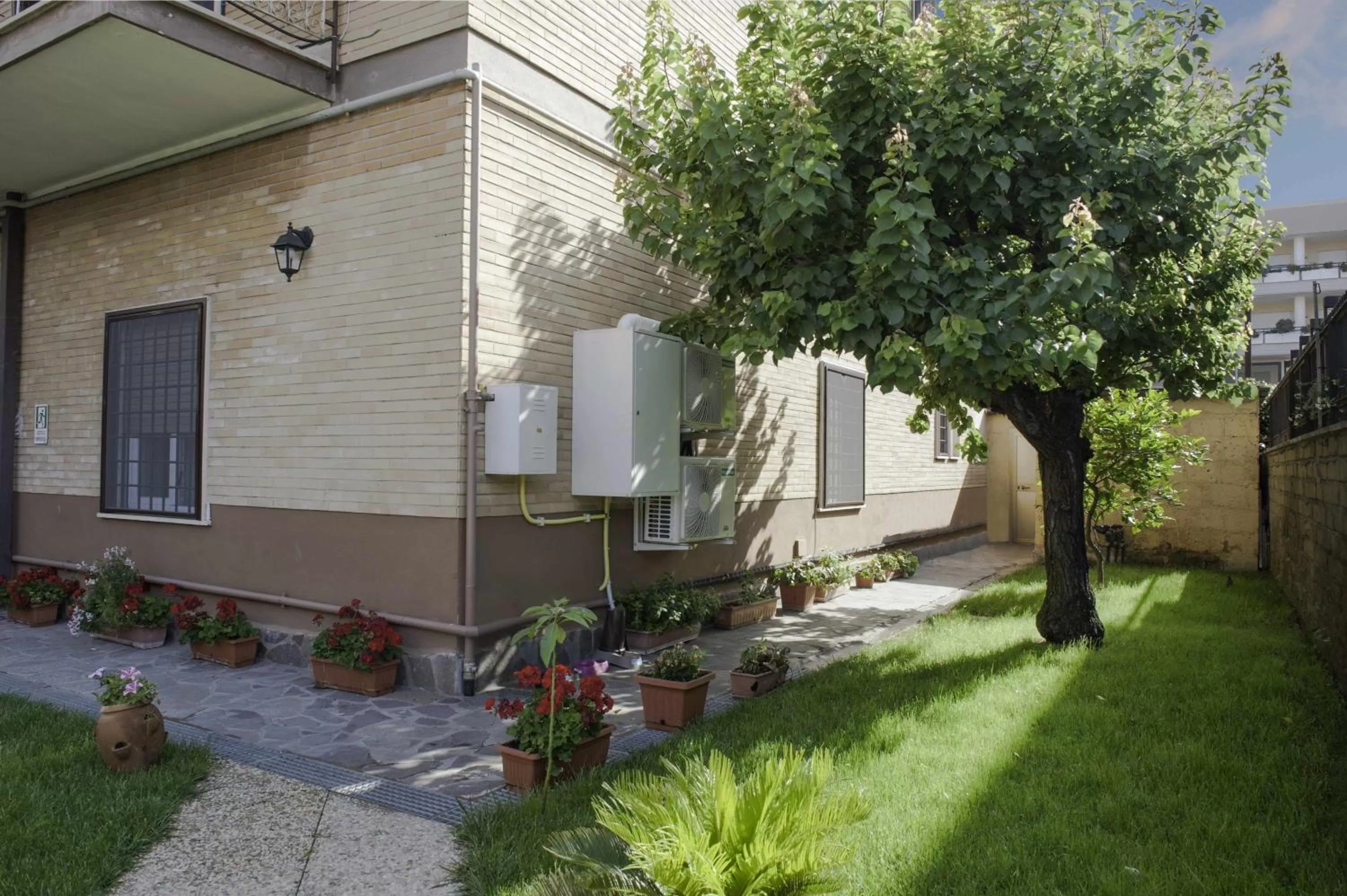 Property Building in Il Giardino dell'Eden