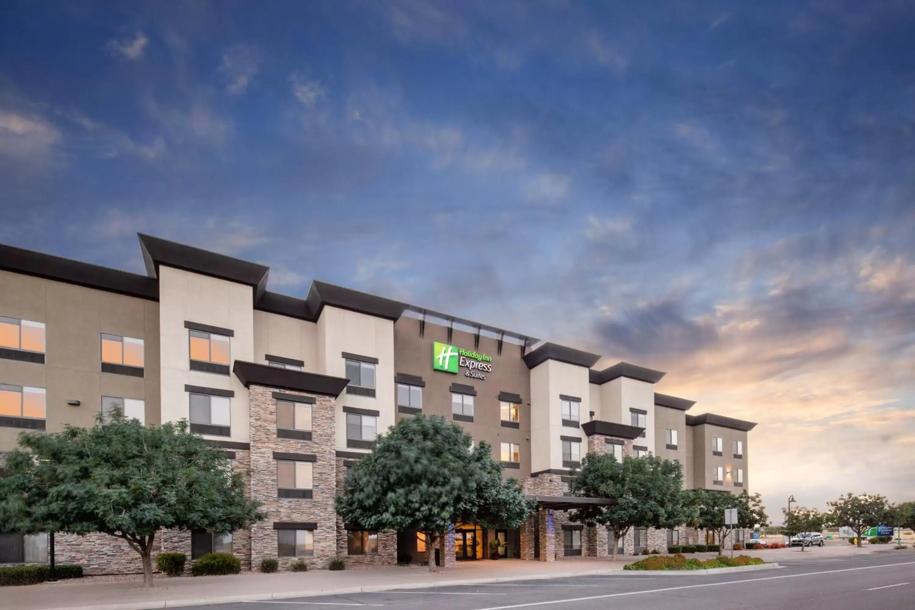 Property Building in Holiday Inn Express Surprise, an IHG Hotel
