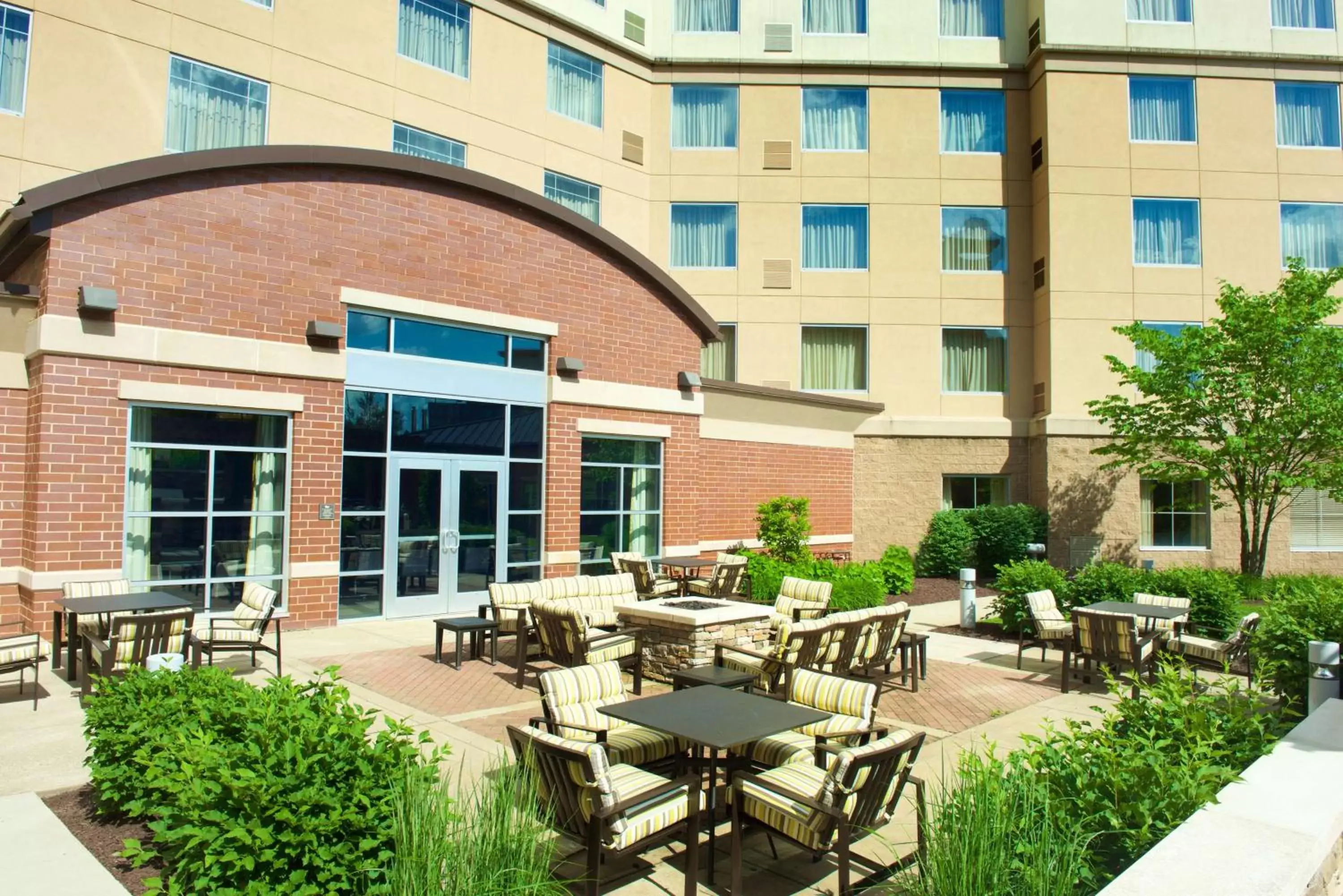 Property building in Homewood Suites by Hilton Pittsburgh-Southpointe