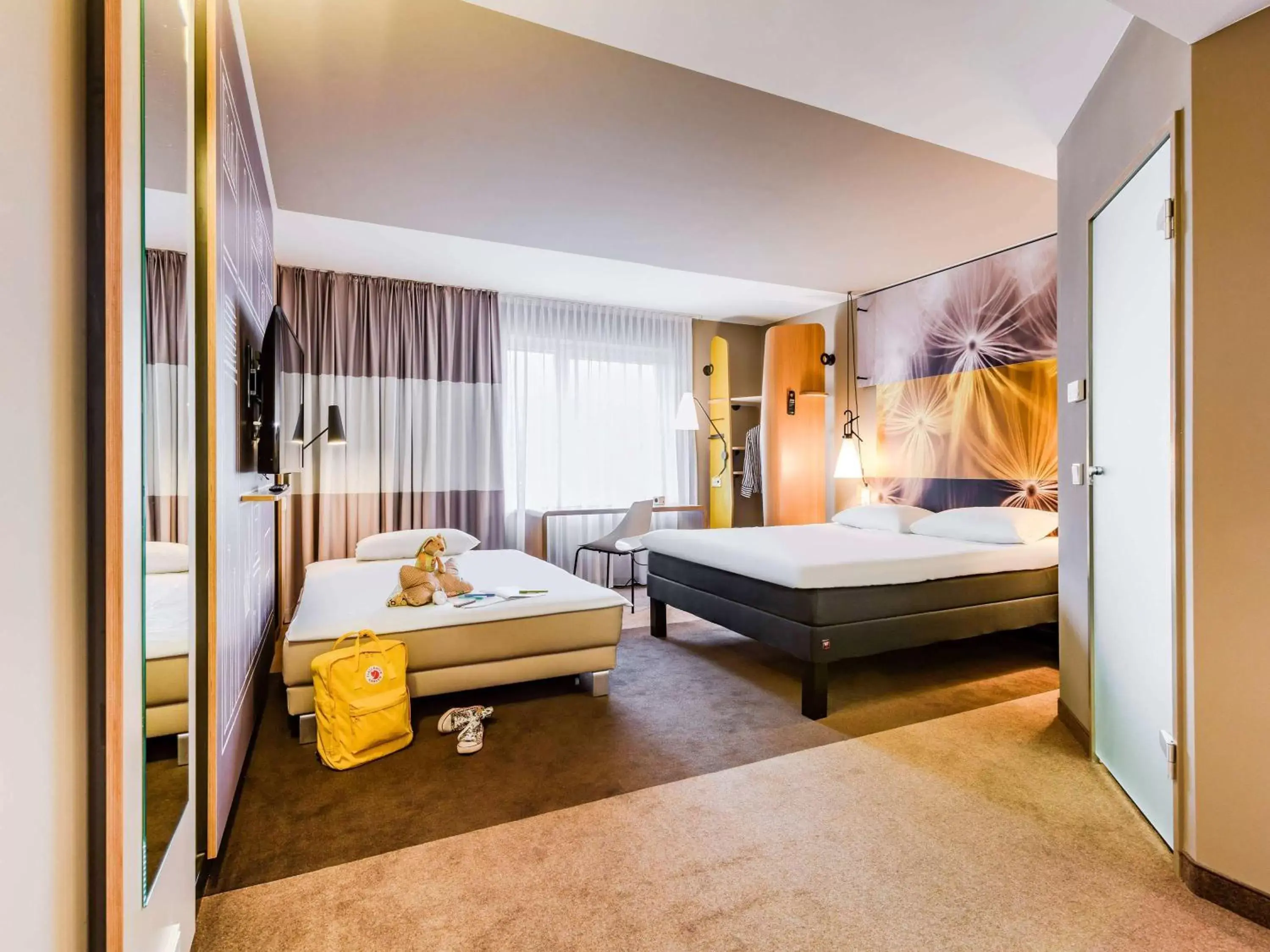 Bedroom, Bed in ibis Luebeck City