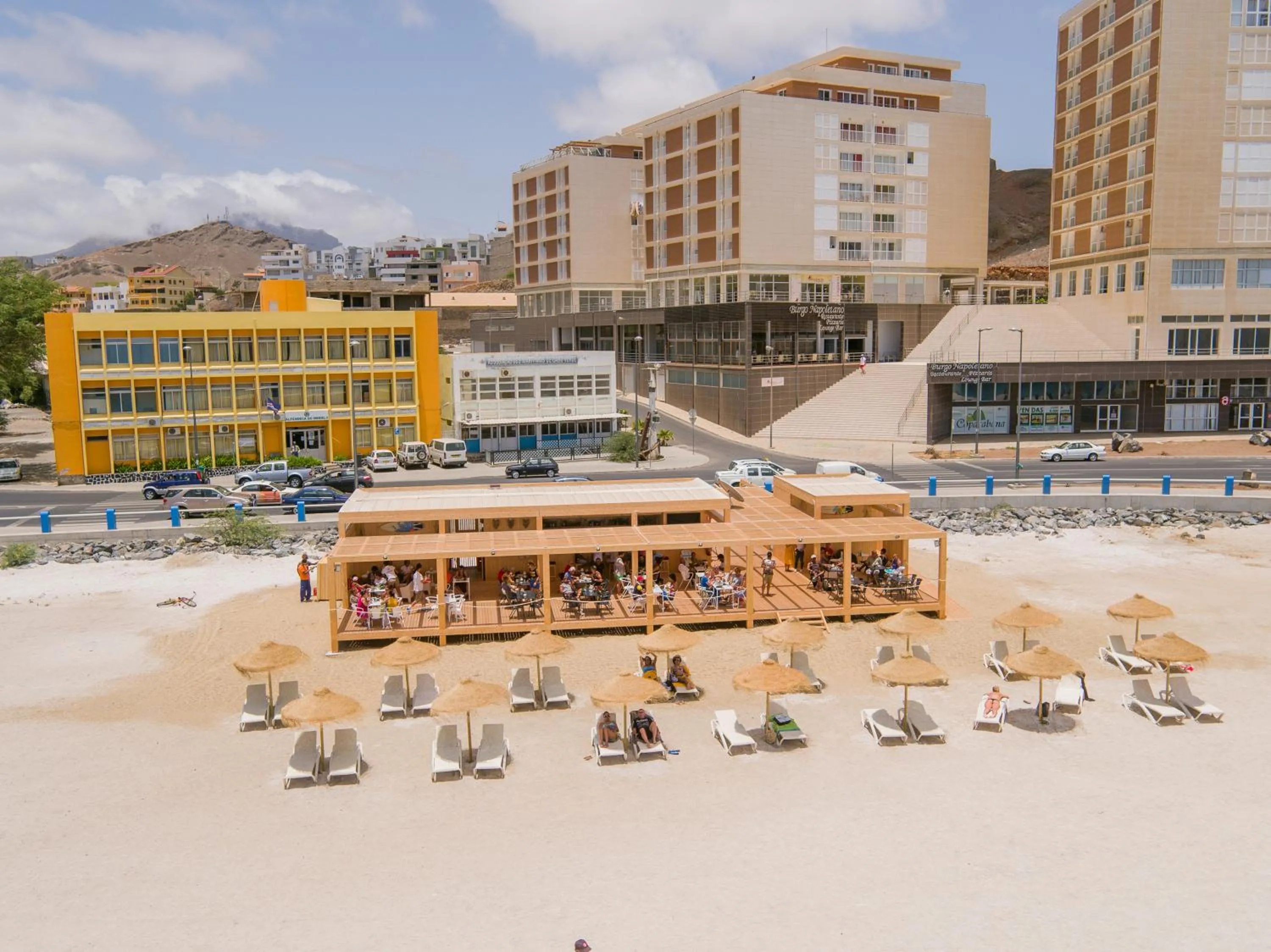 Lounge or bar in Oasis Porto Grande