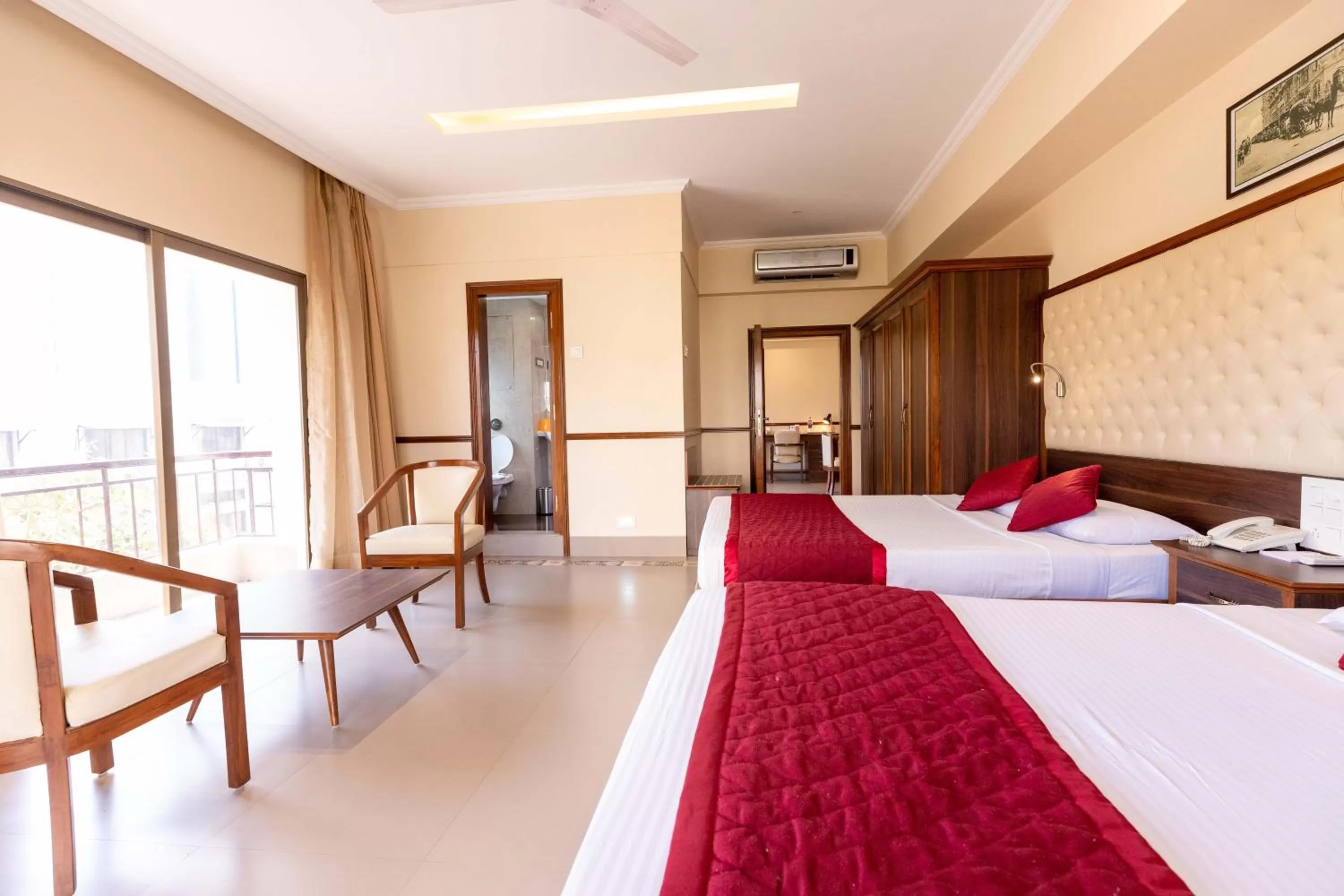 Bedroom, Bed in West End Hotel Opp Bombay Hospital