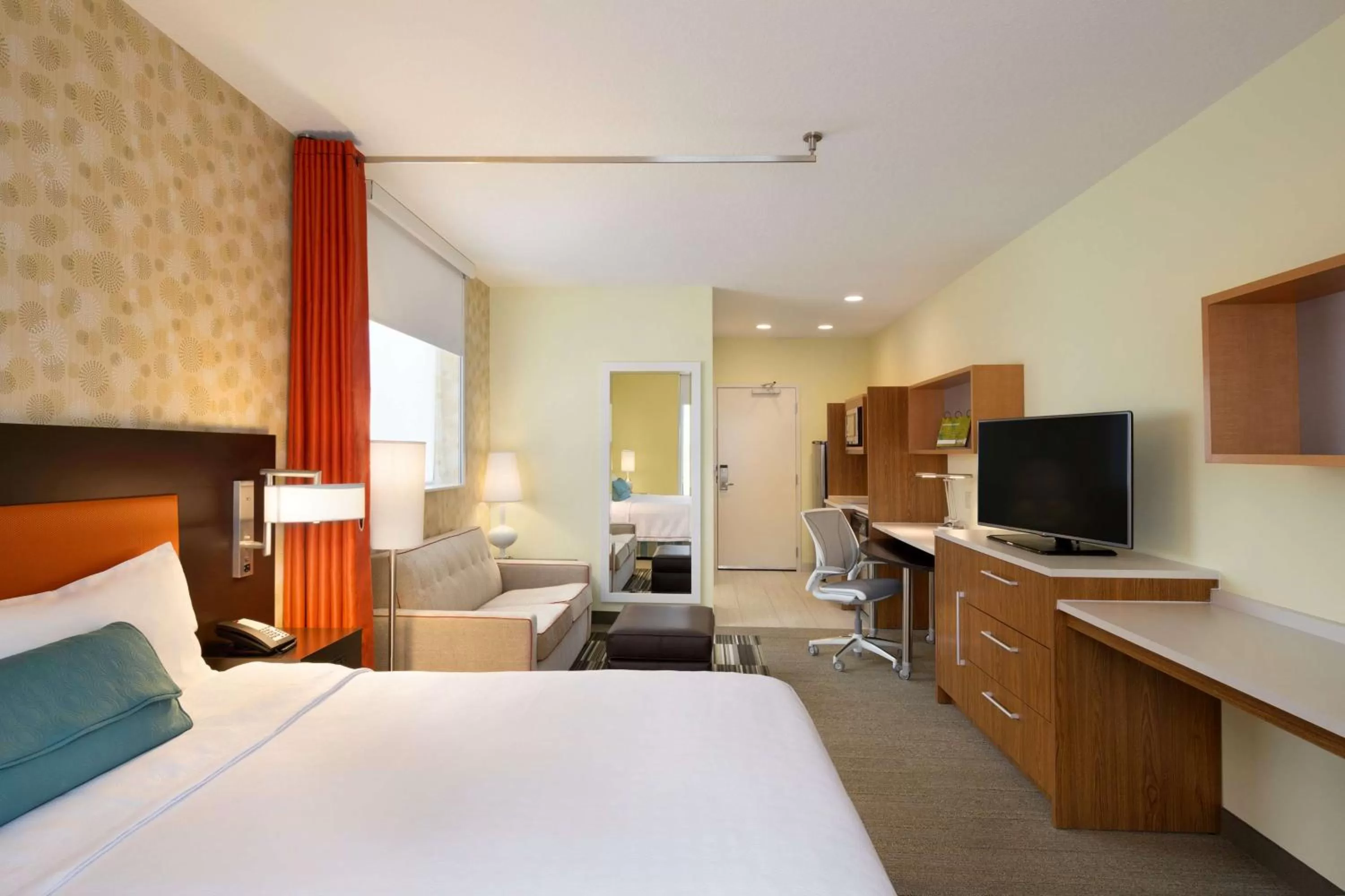 Bedroom, Bed in Home2 Suites by Hilton Minneapolis Bloomington