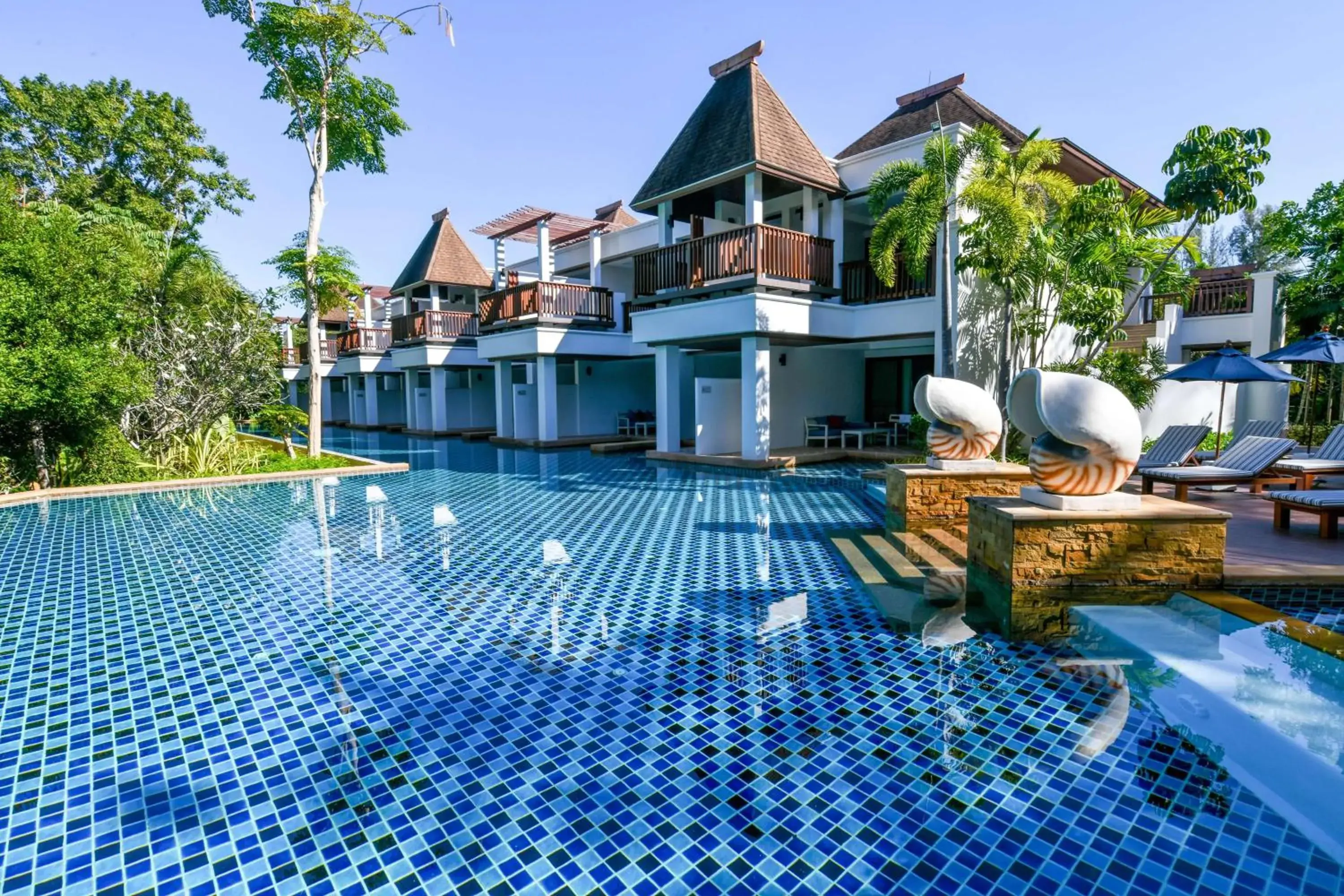 Bedroom, Swimming Pool in Avani Plus Koh Lanta Krabi Resort