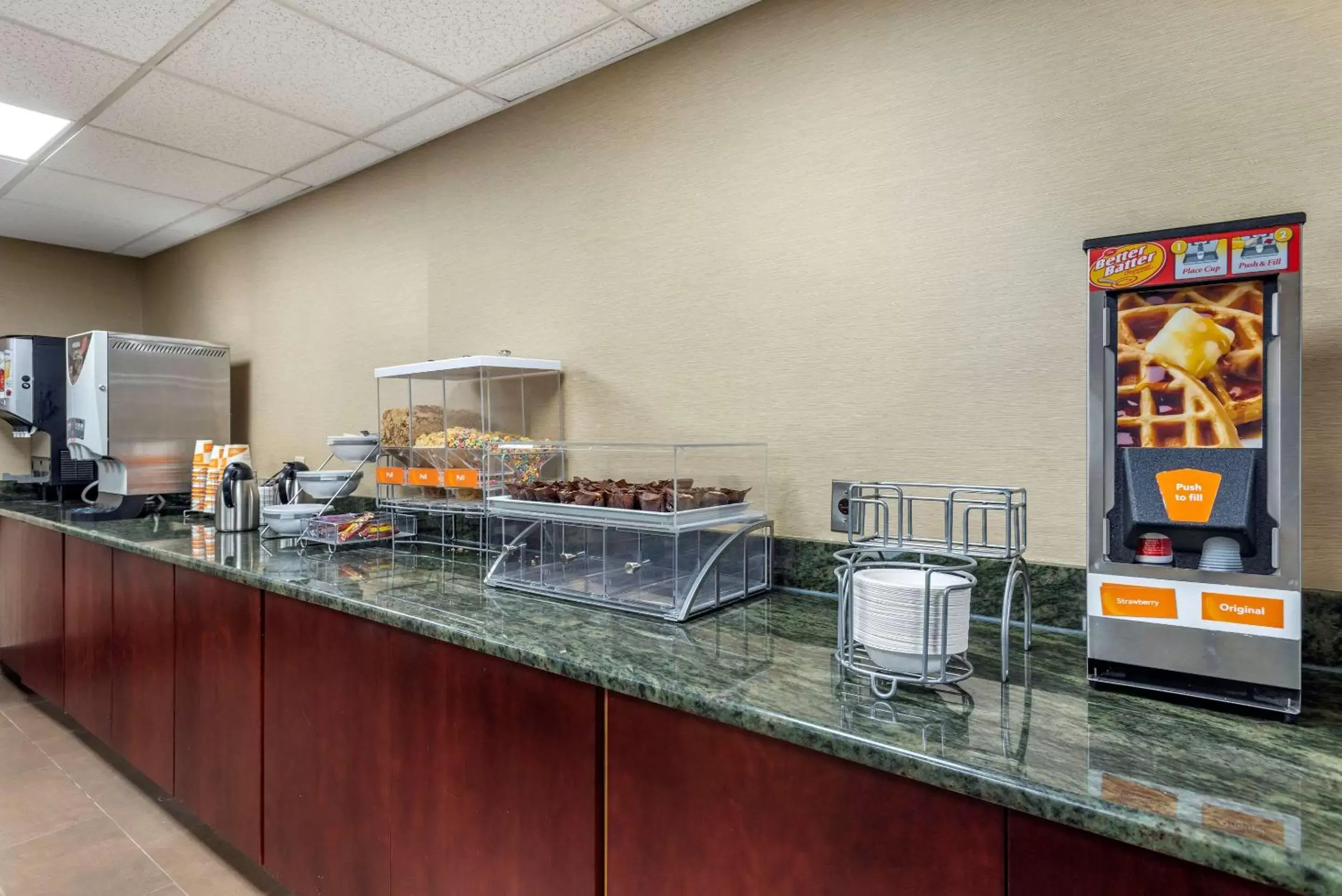 Restaurant/places to eat, Food in Comfort Inn & Suites Glen Mills - Concordville
