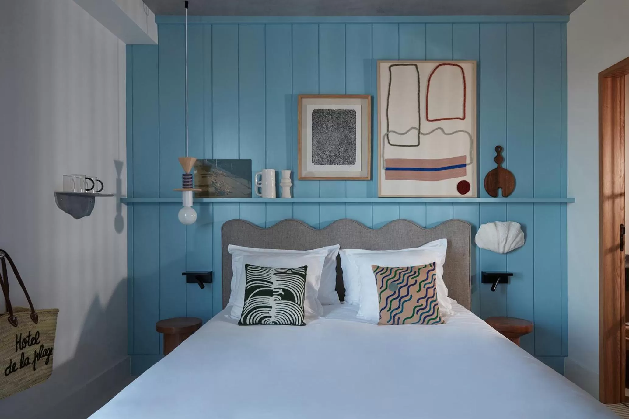 Photo of the whole room, Bed in Hôtel de La Plage