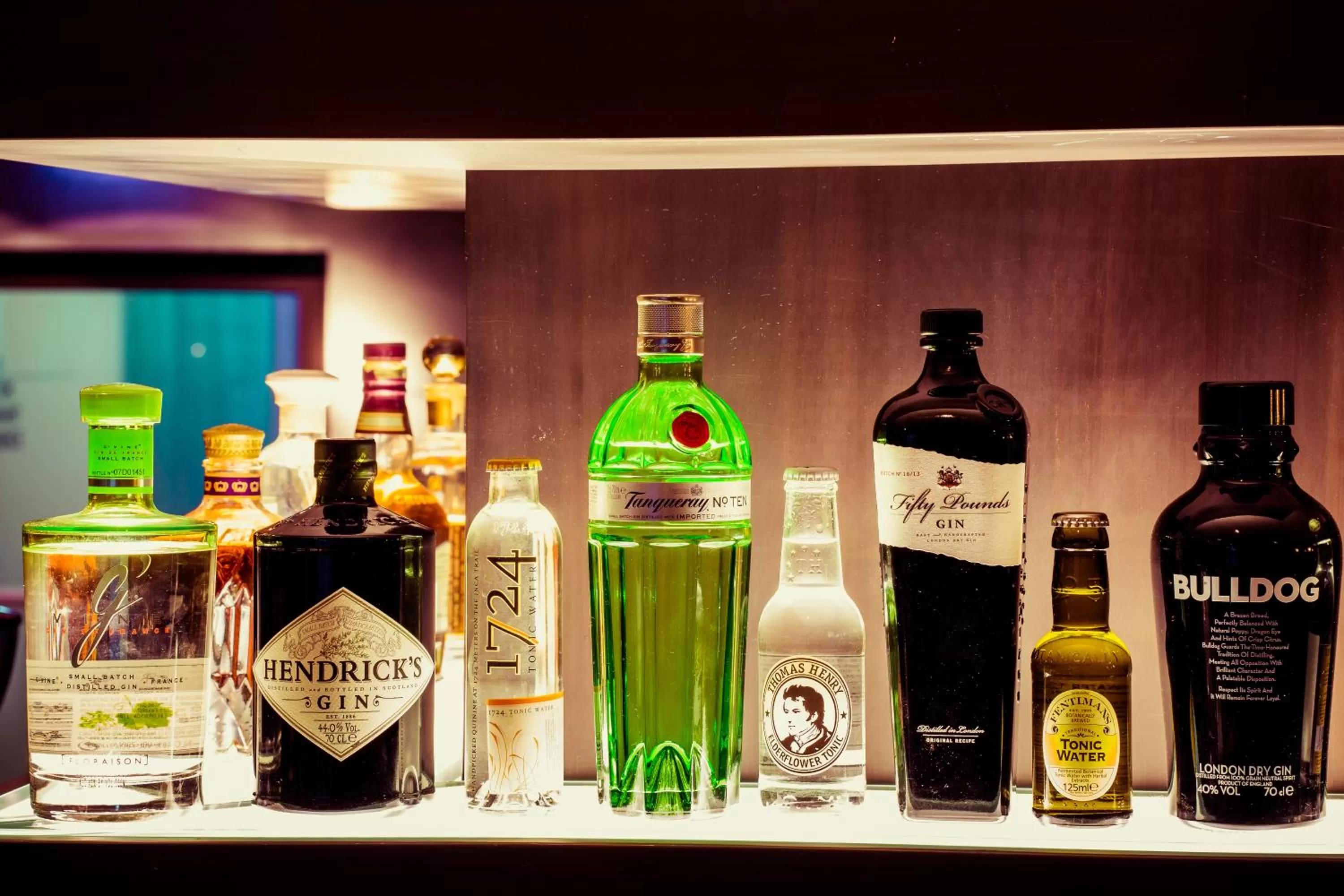 Lounge or bar in SAKS Urban Design Hotel Kaiserslautern