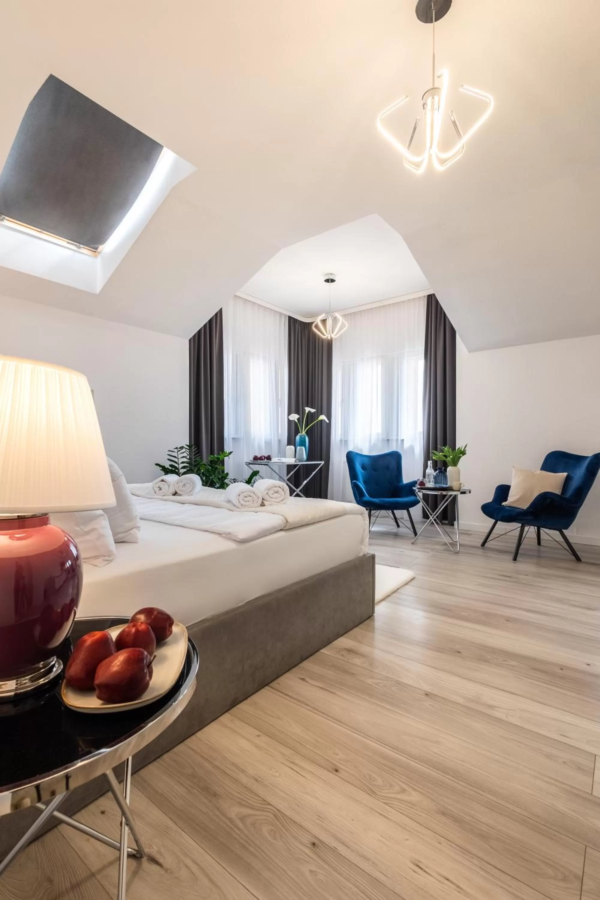 Bed in Hotel Sofia by The Railway Station Wroclaw