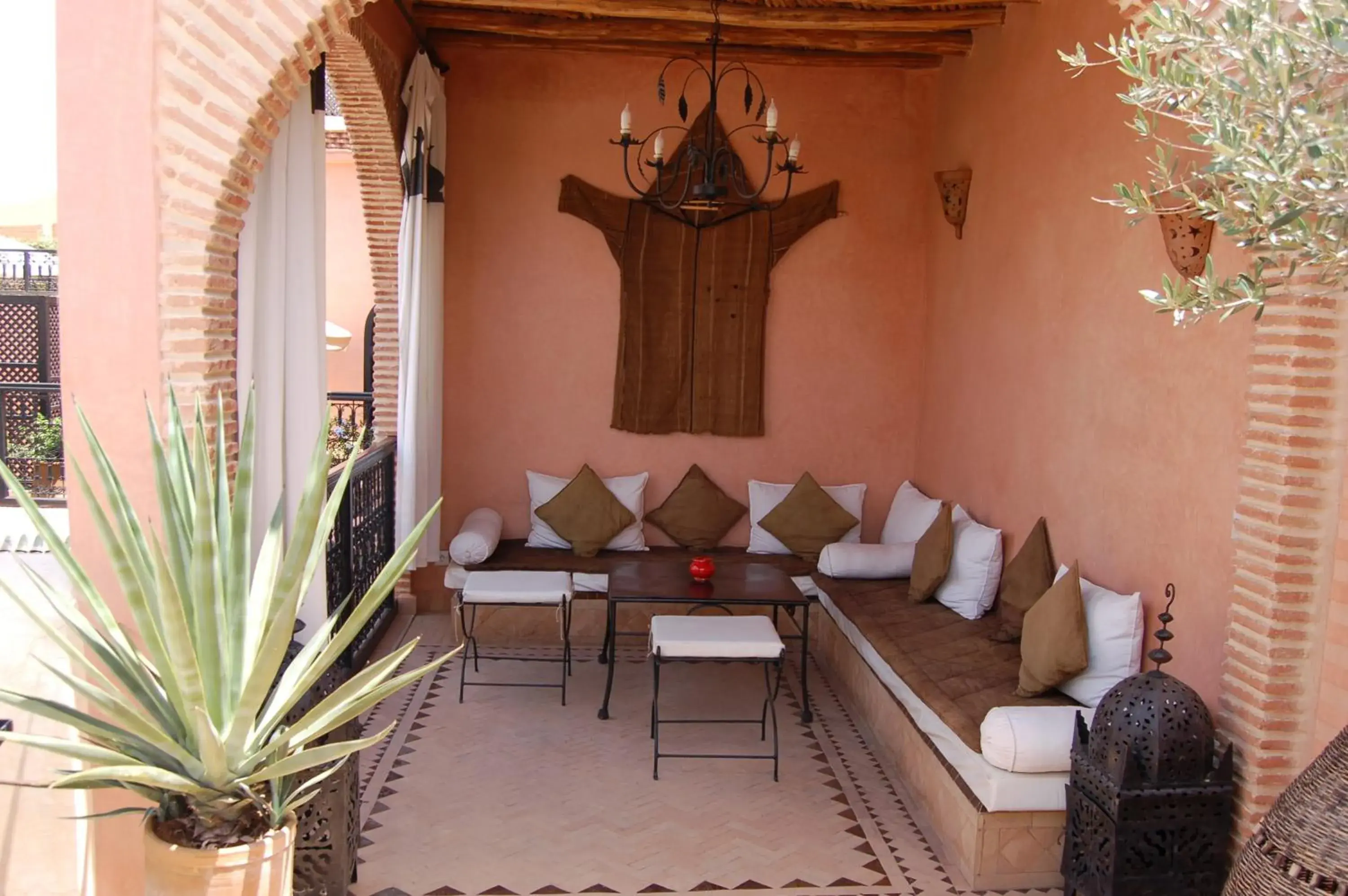 Bird's eye view, Seating Area in Riad Les Trois Palmiers El Bacha