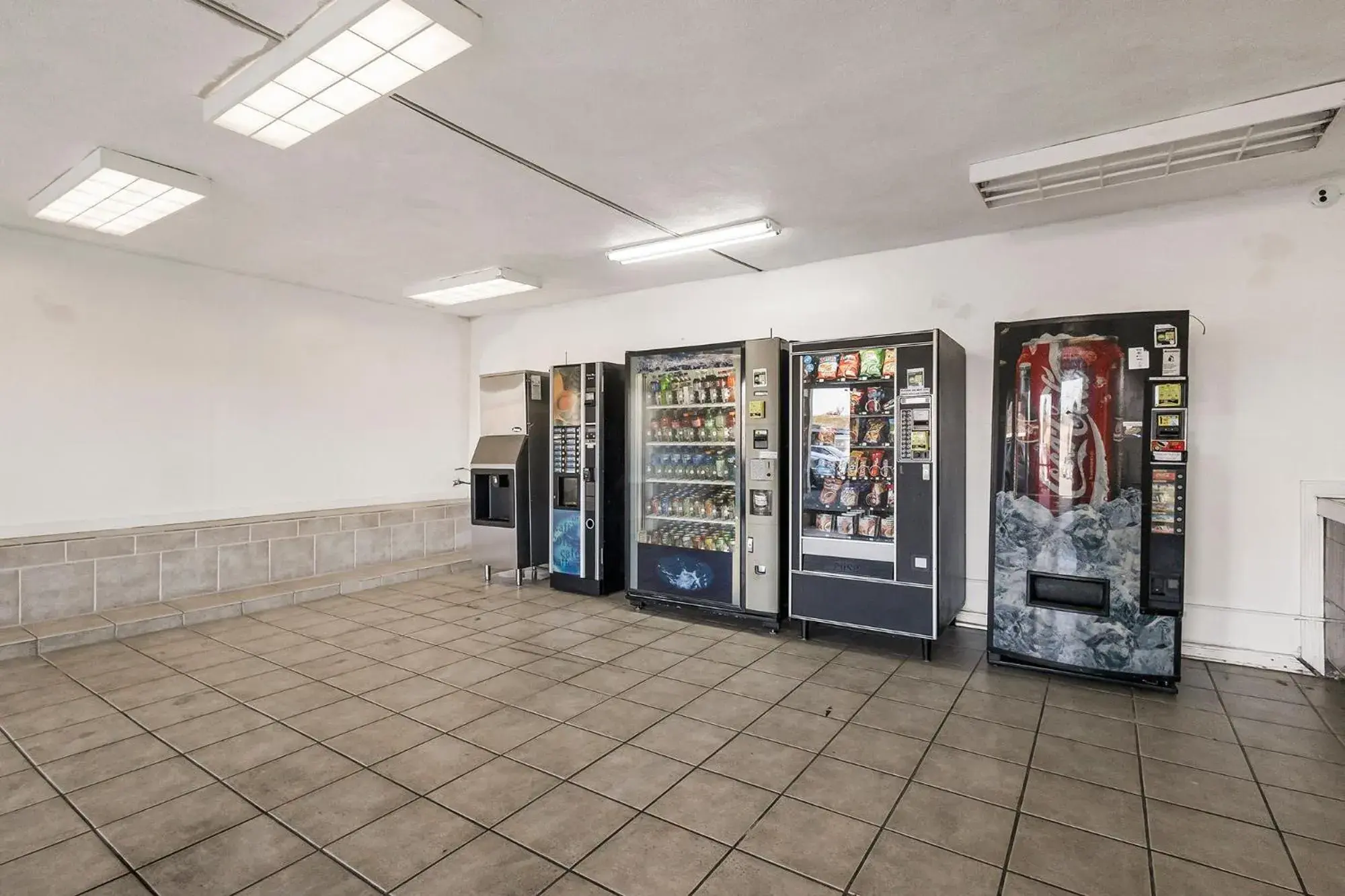 vending machine in Heritage Inn Express Hayward