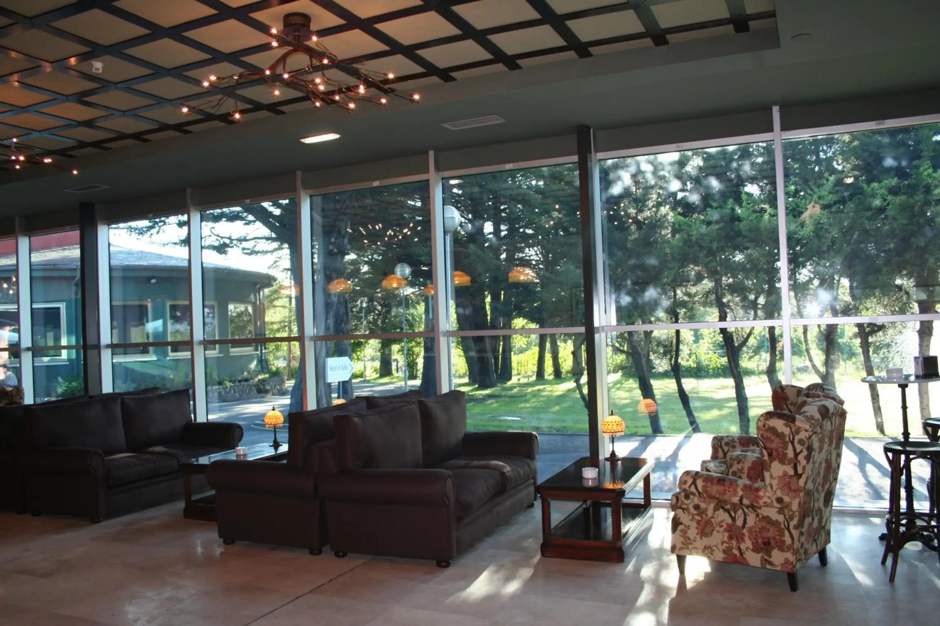 Communal lounge/ TV room in Hotel Restaurante El Vall