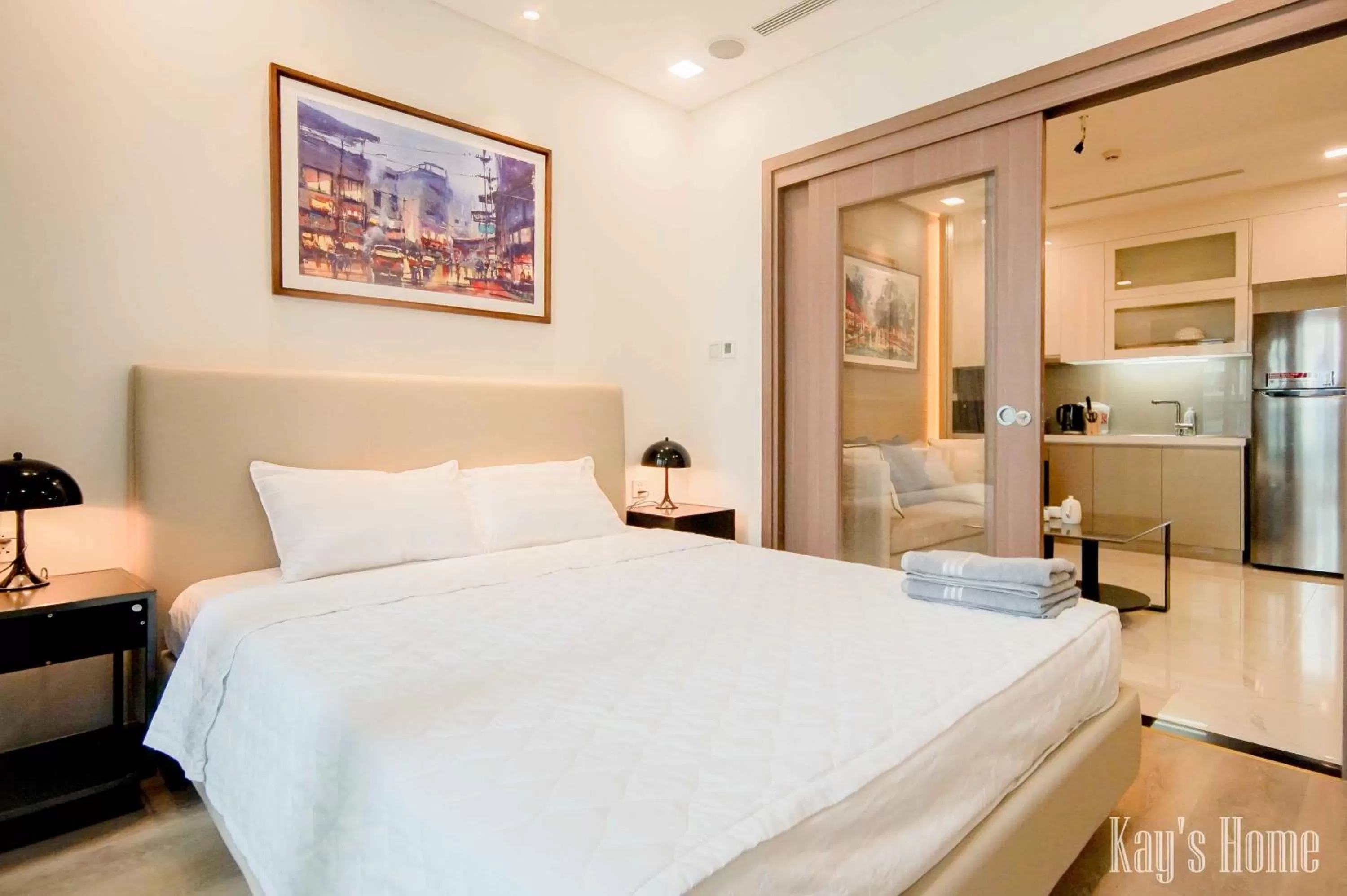 Bedroom, Bed in Vinhomes Central Park-Nice Homes