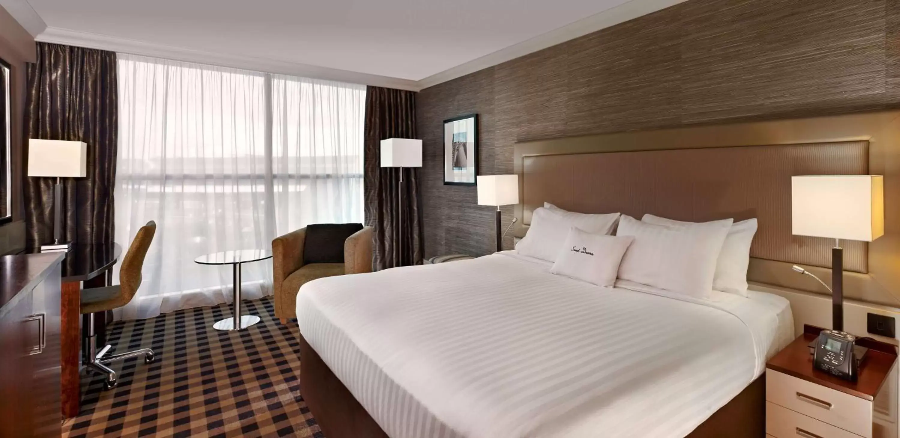 Bedroom, Bed in DoubleTree by Hilton Hotel Newcastle International Airport