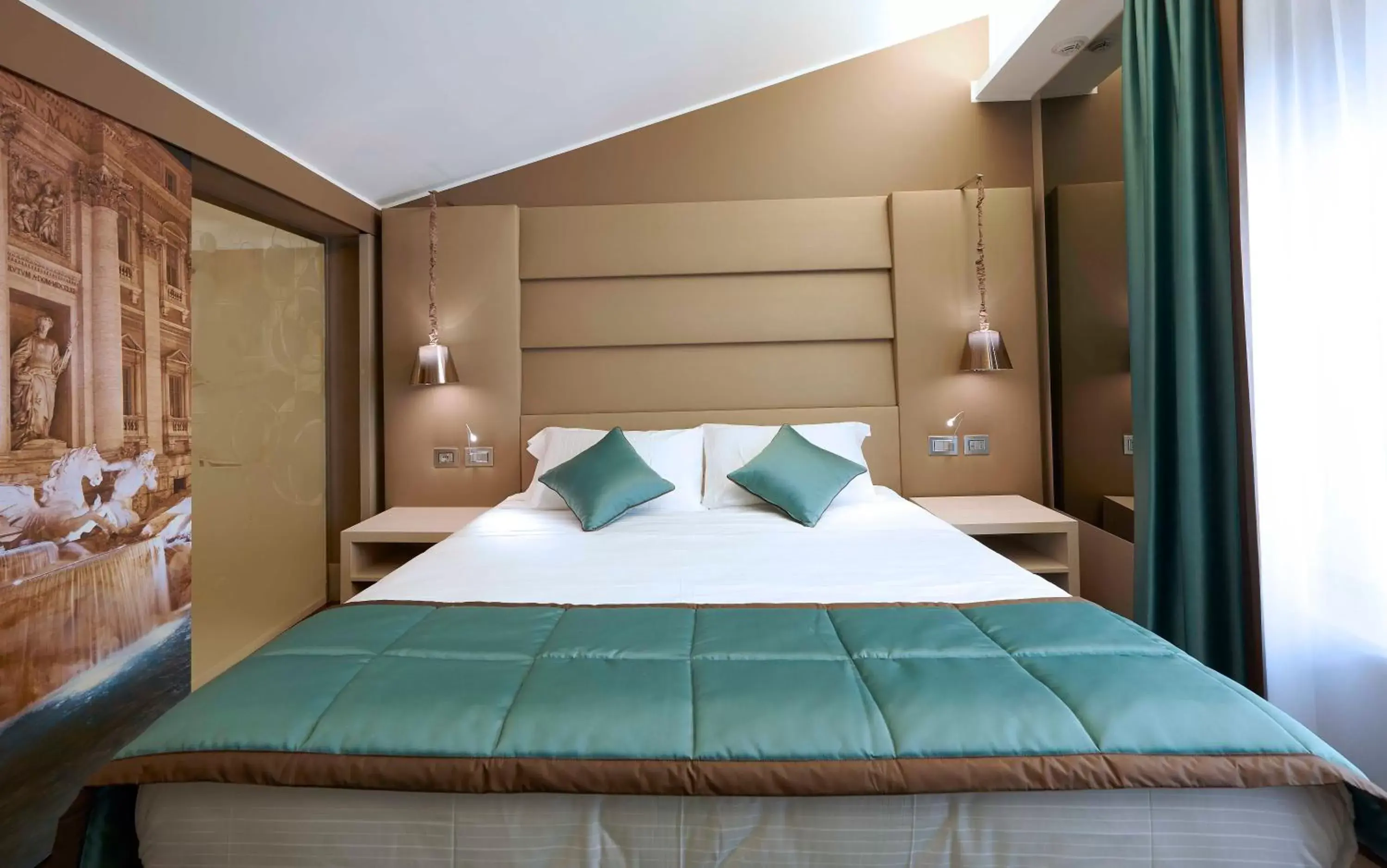 Bed, Room Photo in Harry's Bar Trevi Hotel & Restaurant