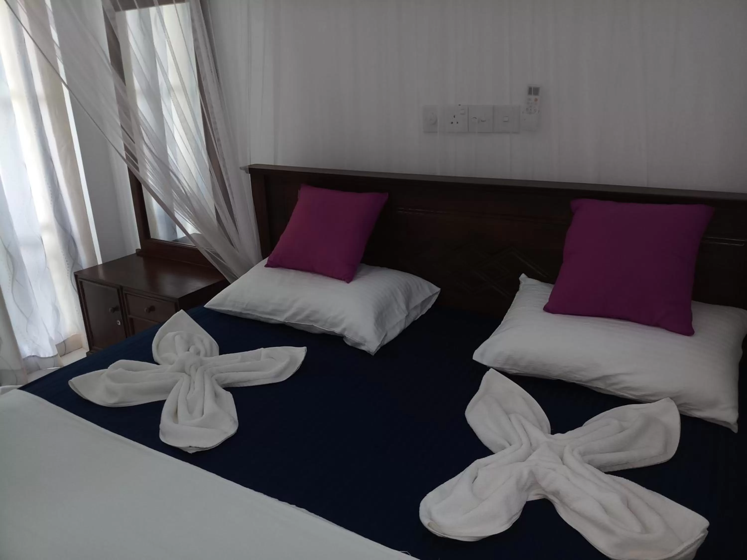 Bedroom, Bed in Turtle Bay Beach Resort