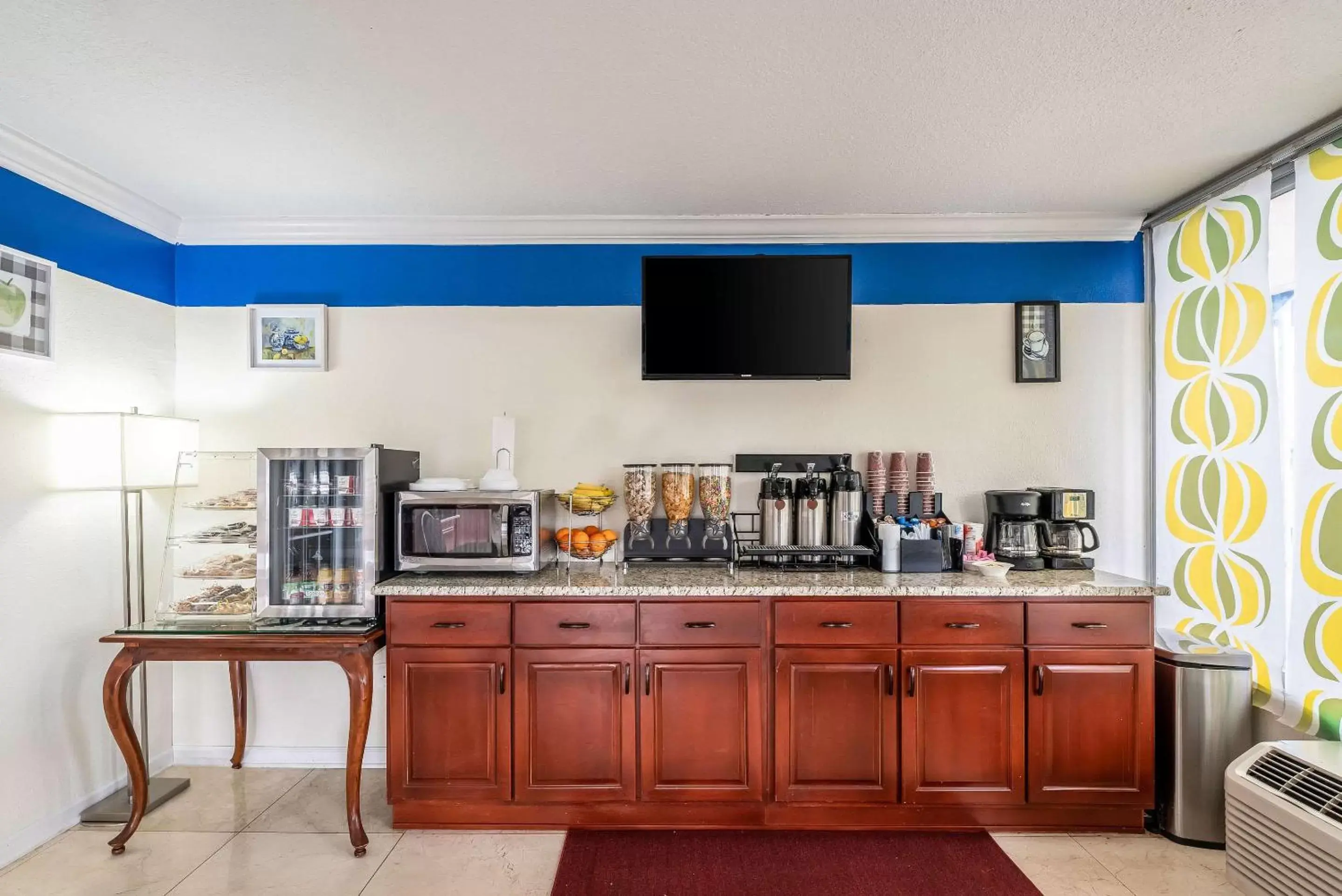 Restaurant/places to eat in Rodeway Inn Restaurant/places to eat in Rodeway Inn