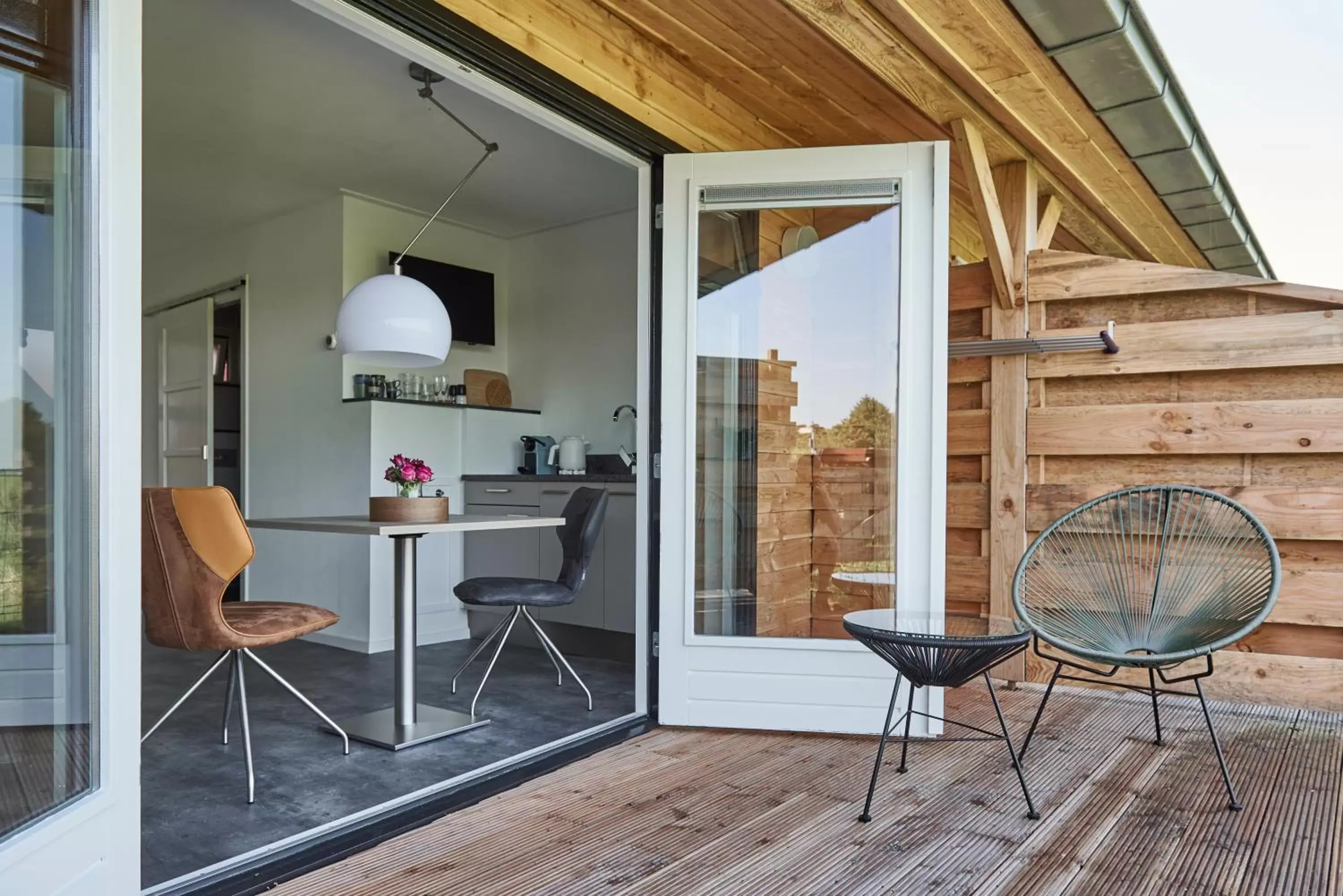 Patio, Kitchen/Kitchenette in B&B Molenstreek