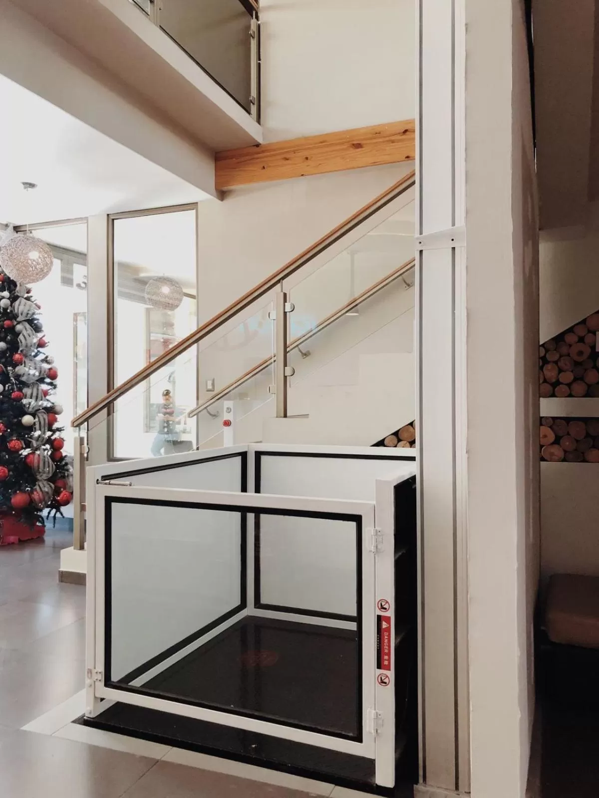 elevator in Remfort Hotel