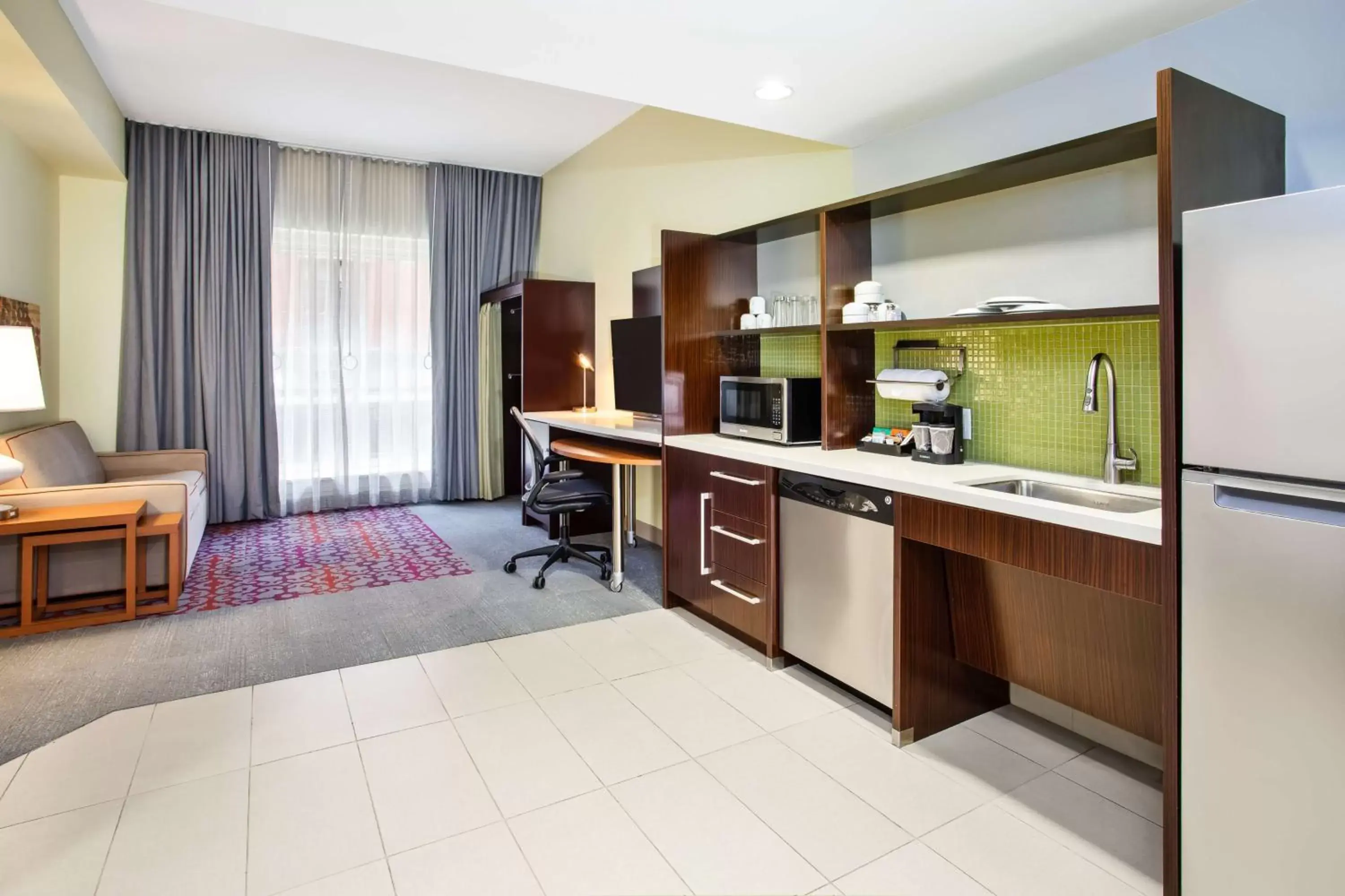 Bedroom, Kitchen/Kitchenette in Home2 Suites by Hilton San Antonio Downtown - Riverwalk, TX