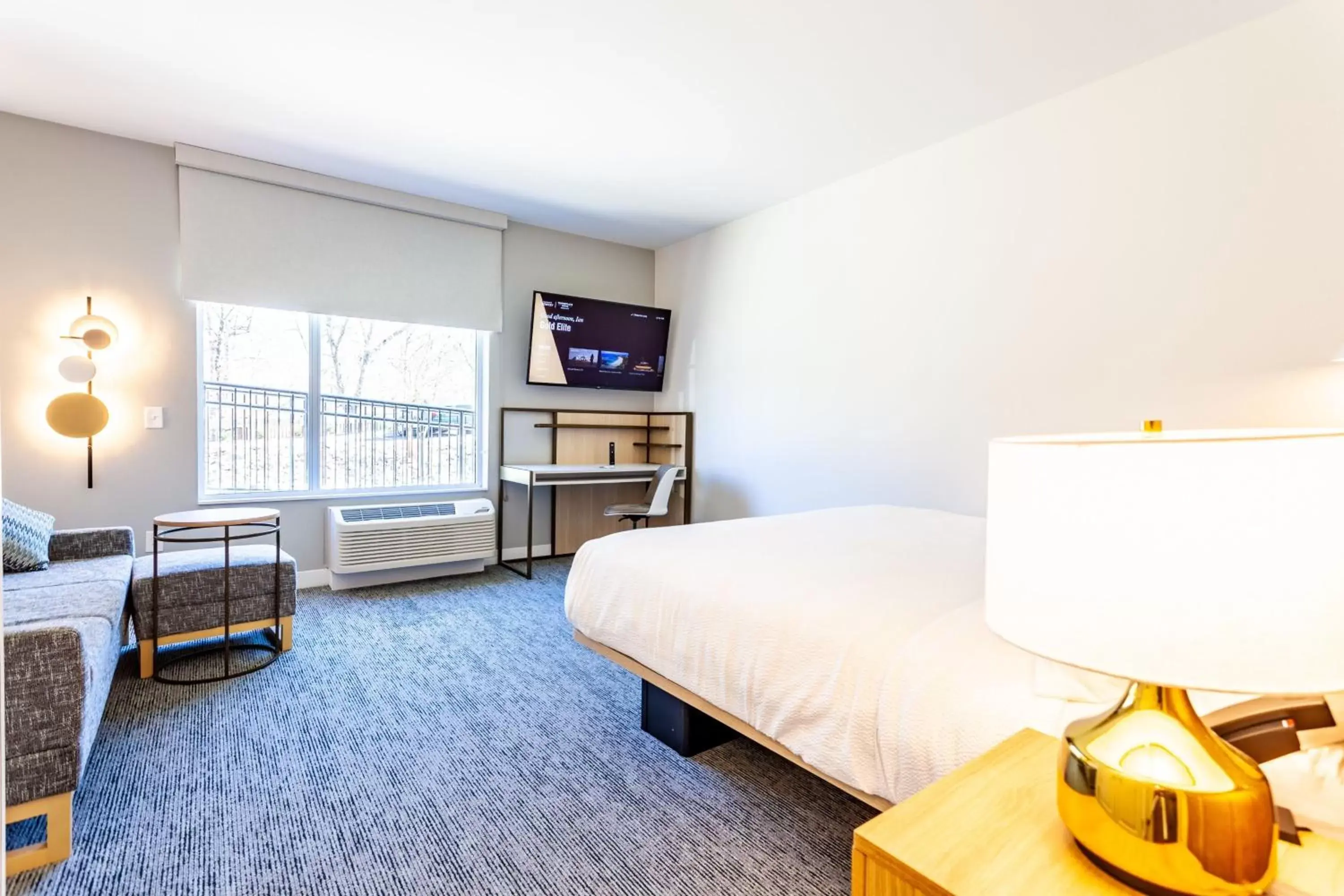 Bedroom in TownePlace Suites by Marriott Raleigh - University Area