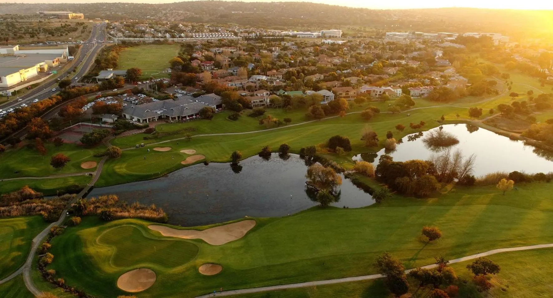 Bird's eye view in The Woodpecker Inn