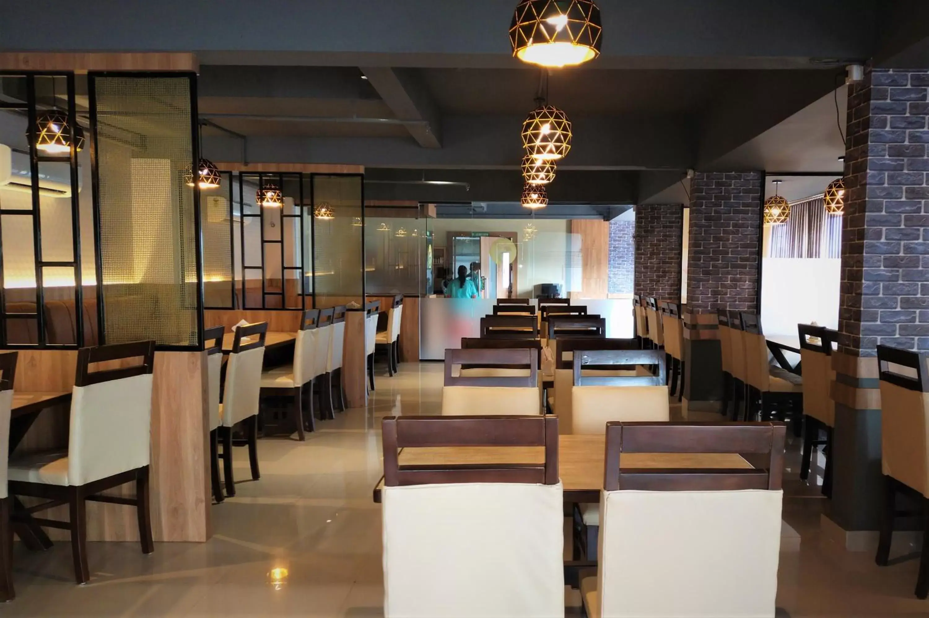 Restaurant/places to eat in Adyar Plaza Inn by RAK Rooms, Mangaluru Restaurant/places to eat in Adyar Plaza Inn by RAK Rooms, Mangaluru