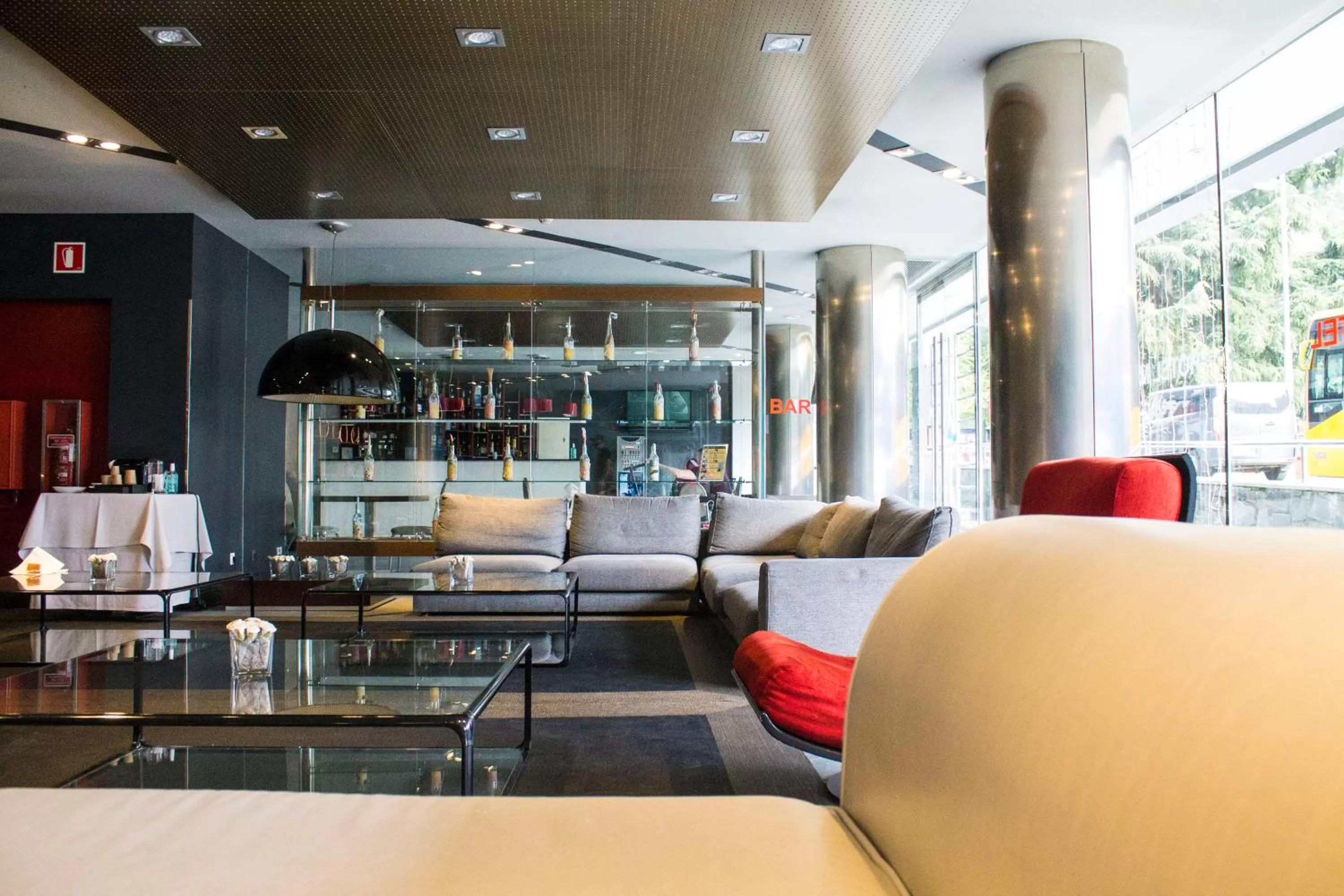 Lobby or reception in Yomo Mola Park