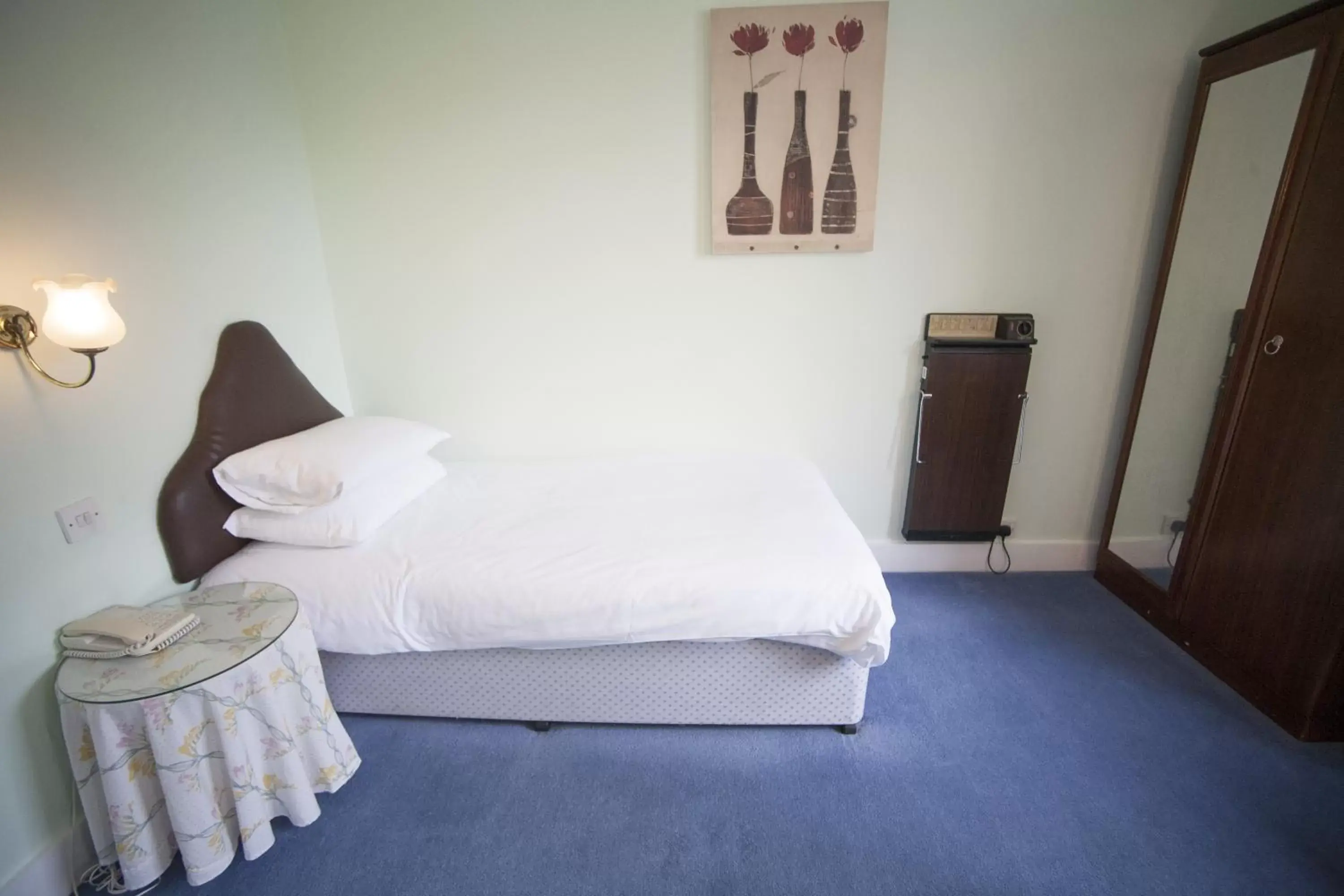 Standard Single Room in Shillingford Bridge Hotel