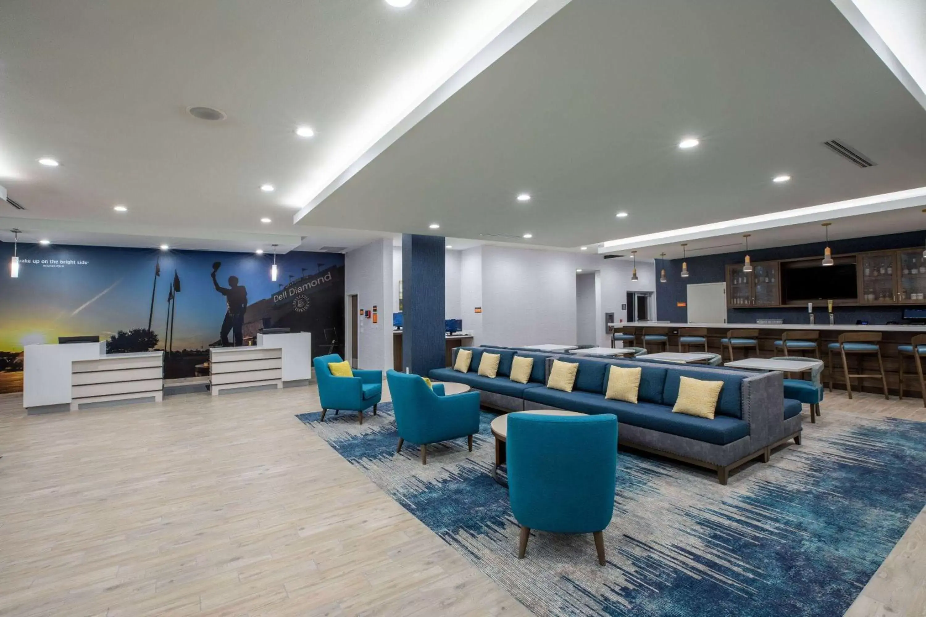 Lobby or reception, Lobby/Reception in La Quinta Inn & Suites by Wyndham Round Rock near Kalahari