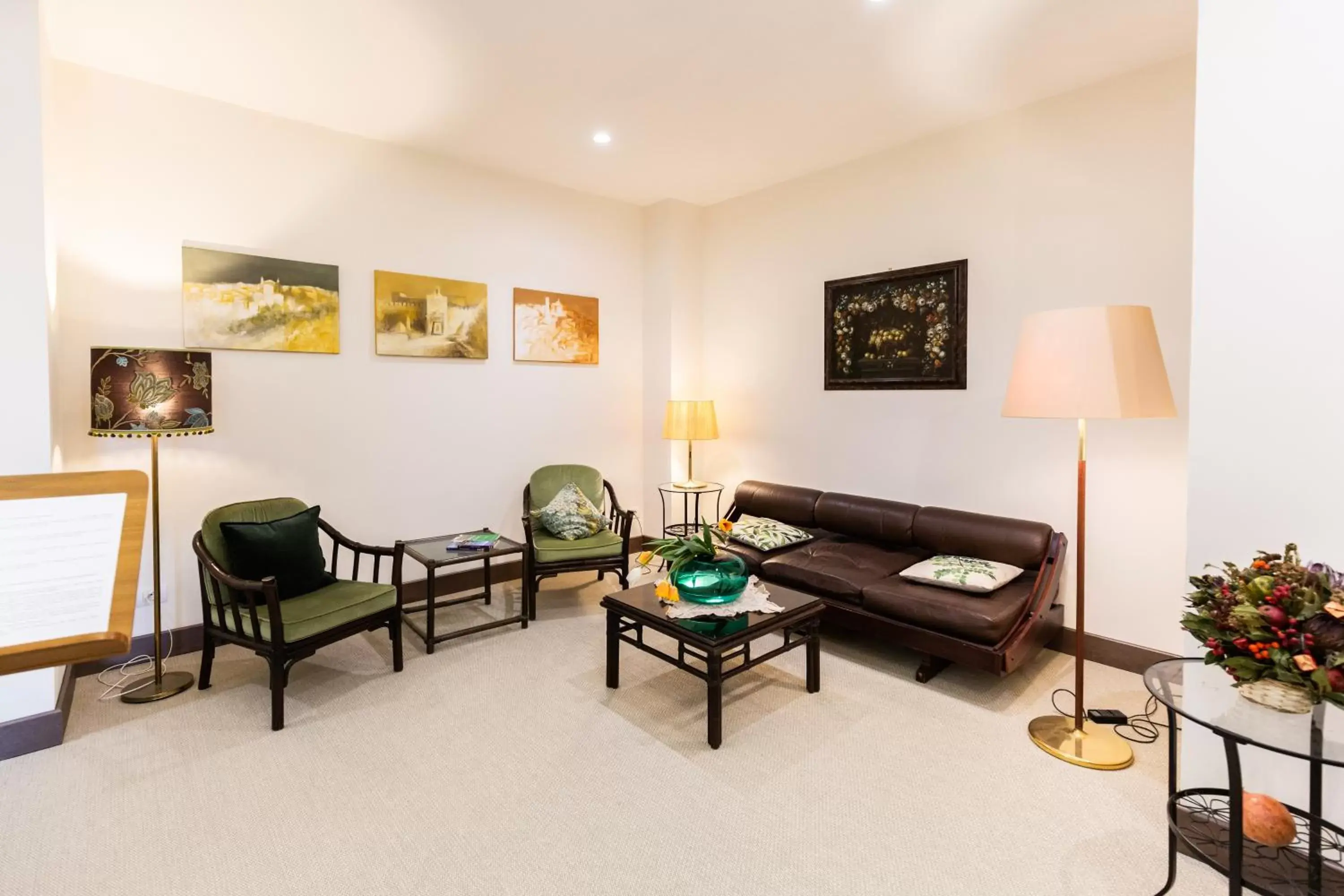 Communal lounge/ TV room, Seating Area in Villa Cavalletti Appartamenti