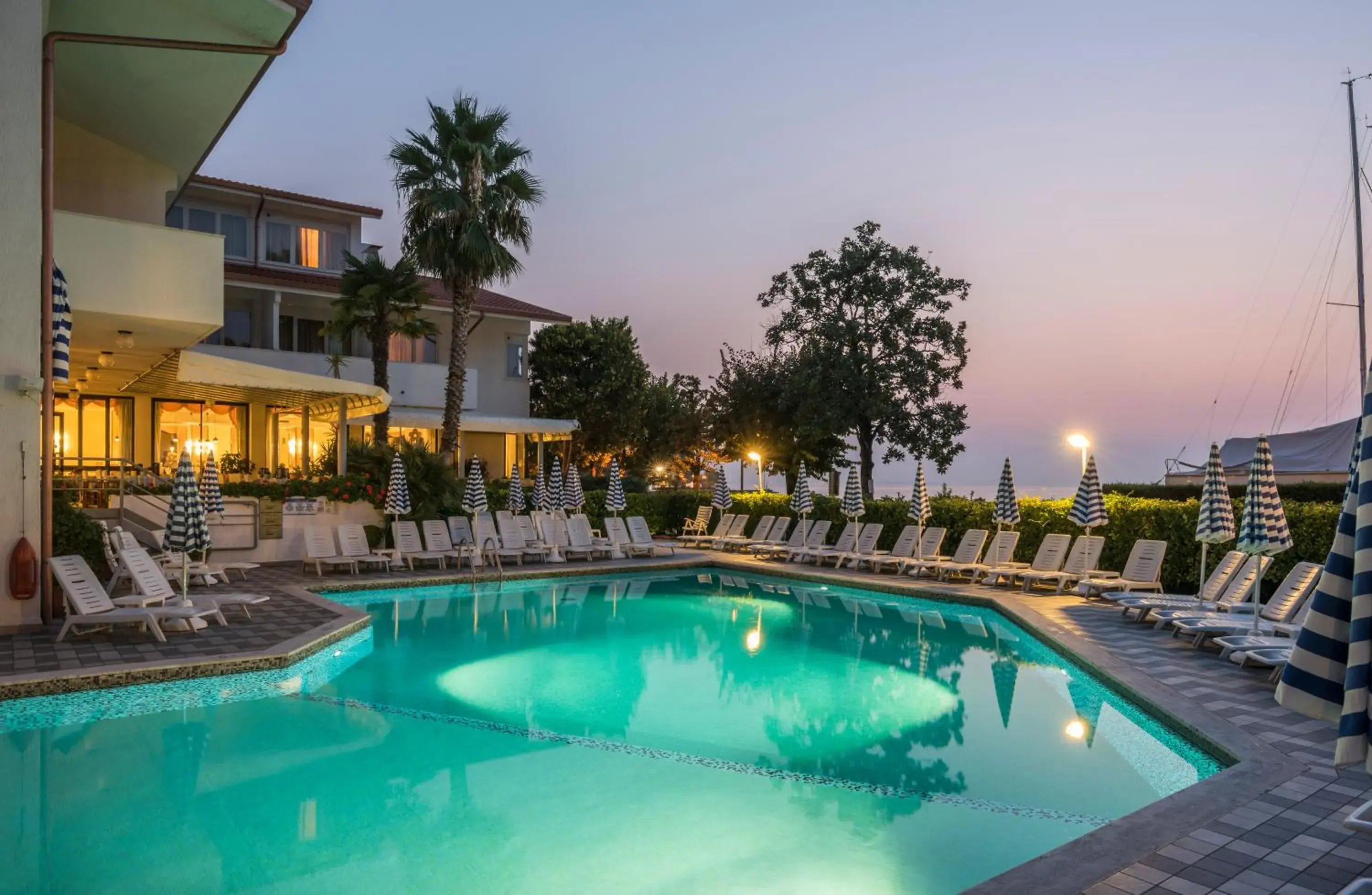 Swimming Pool in Hotel Nettuno