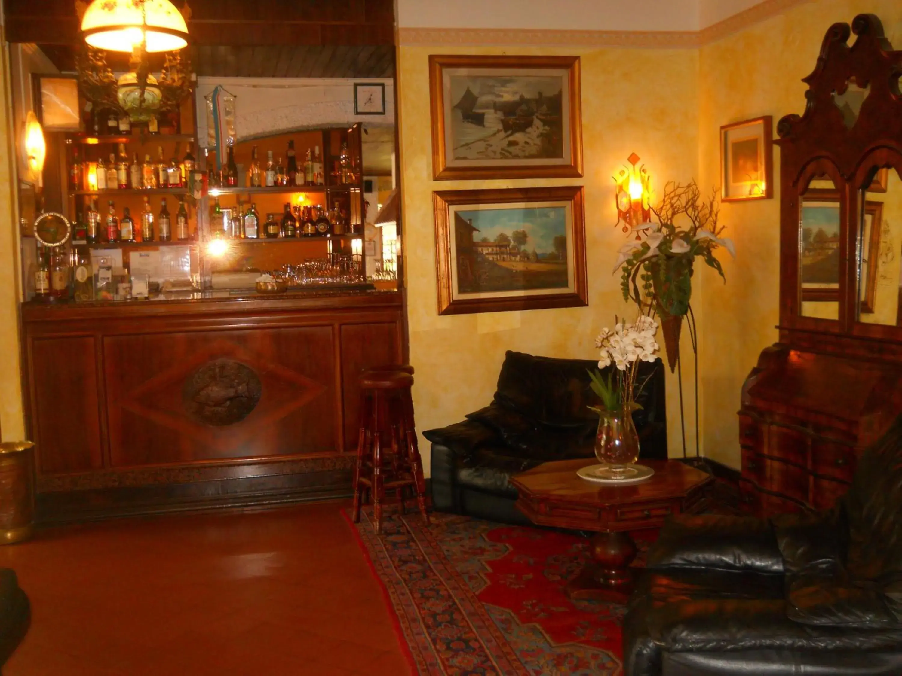 Lounge or bar, Lobby/Reception in Hotel Il Rustichello