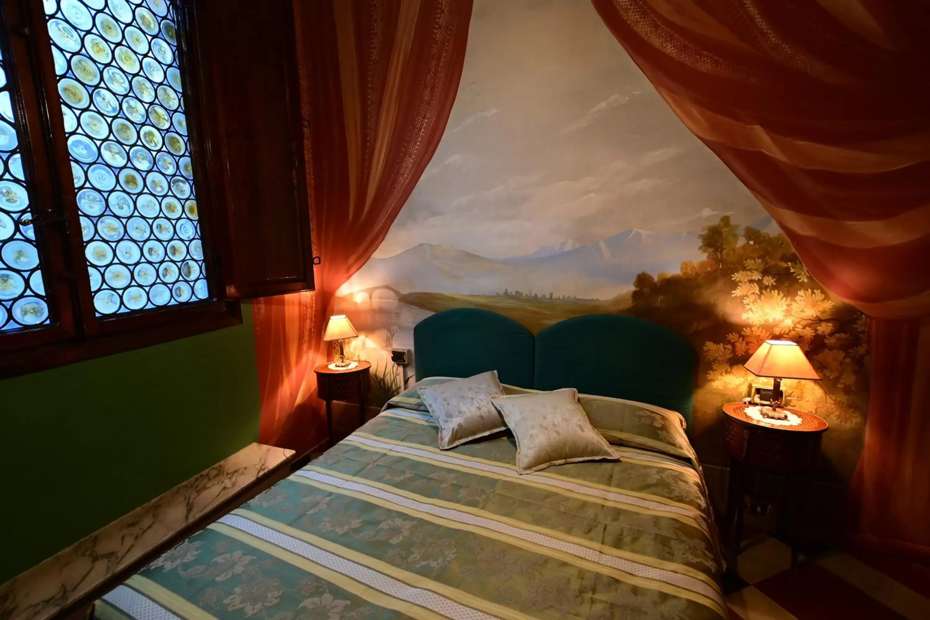 Bedroom, Bed in L'antica Bifore