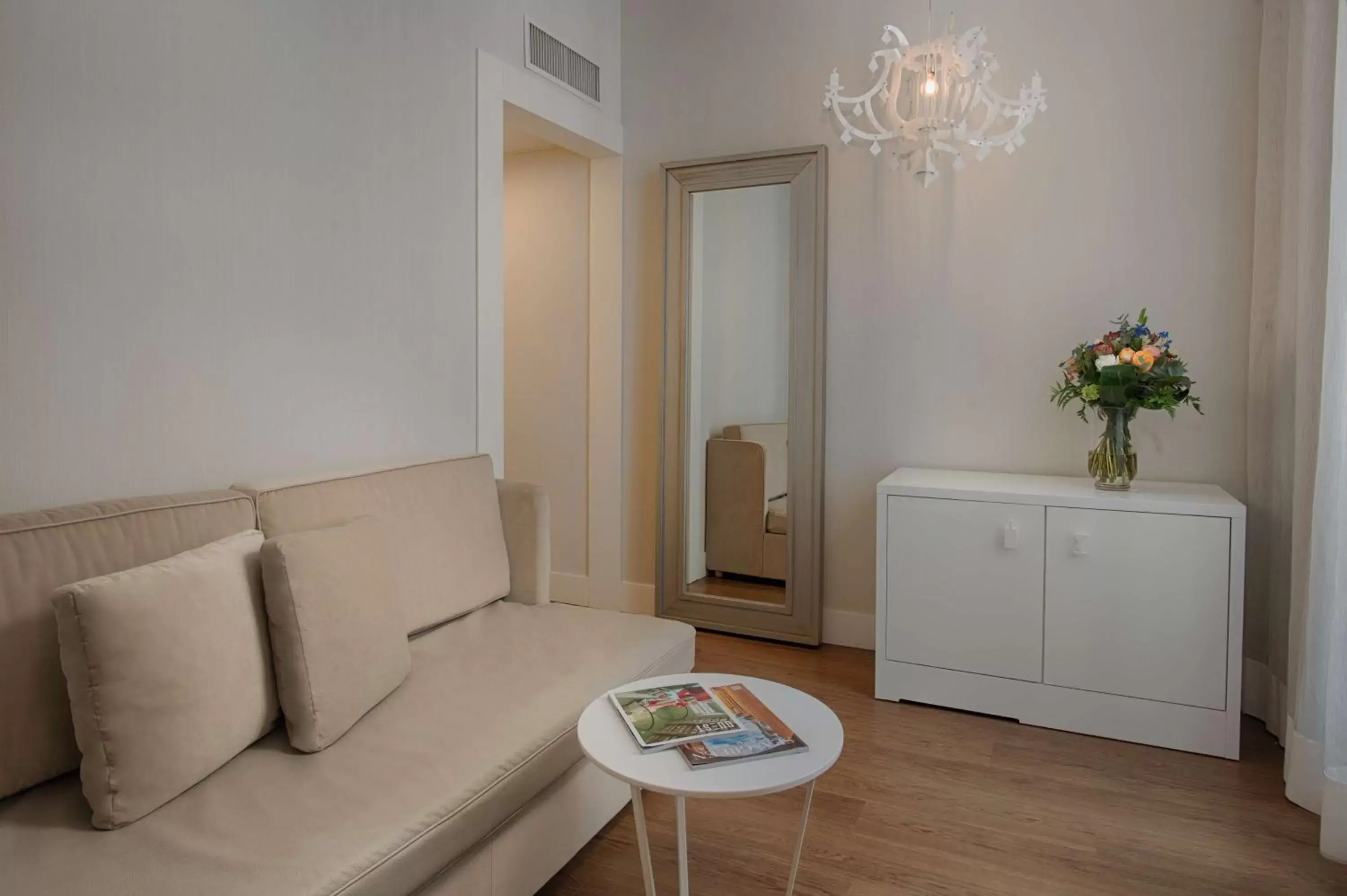 Bedroom, Seating Area in NH Genova Centro