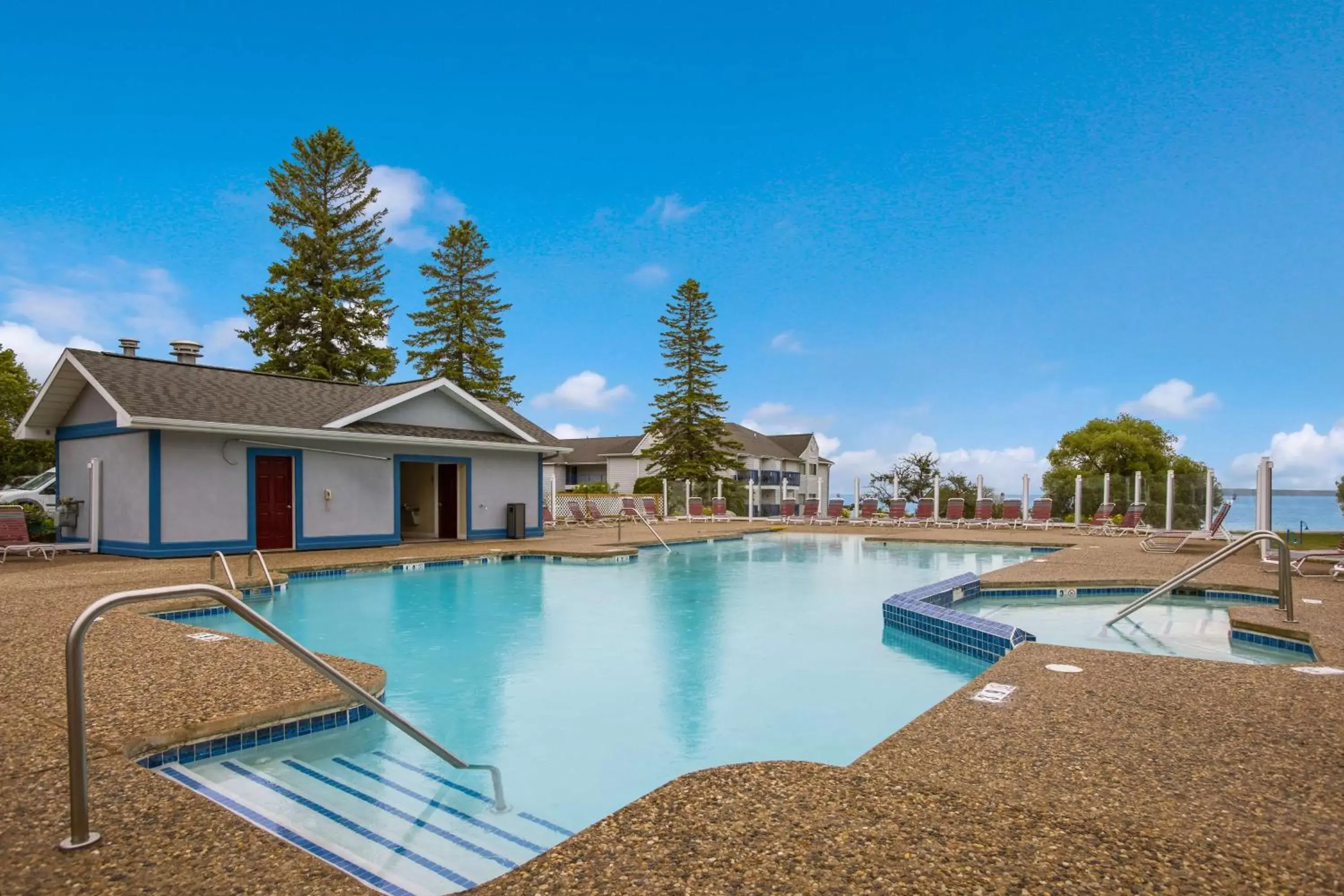 Pool view, Swimming Pool in Best Western Harbour Pointe Lakefront