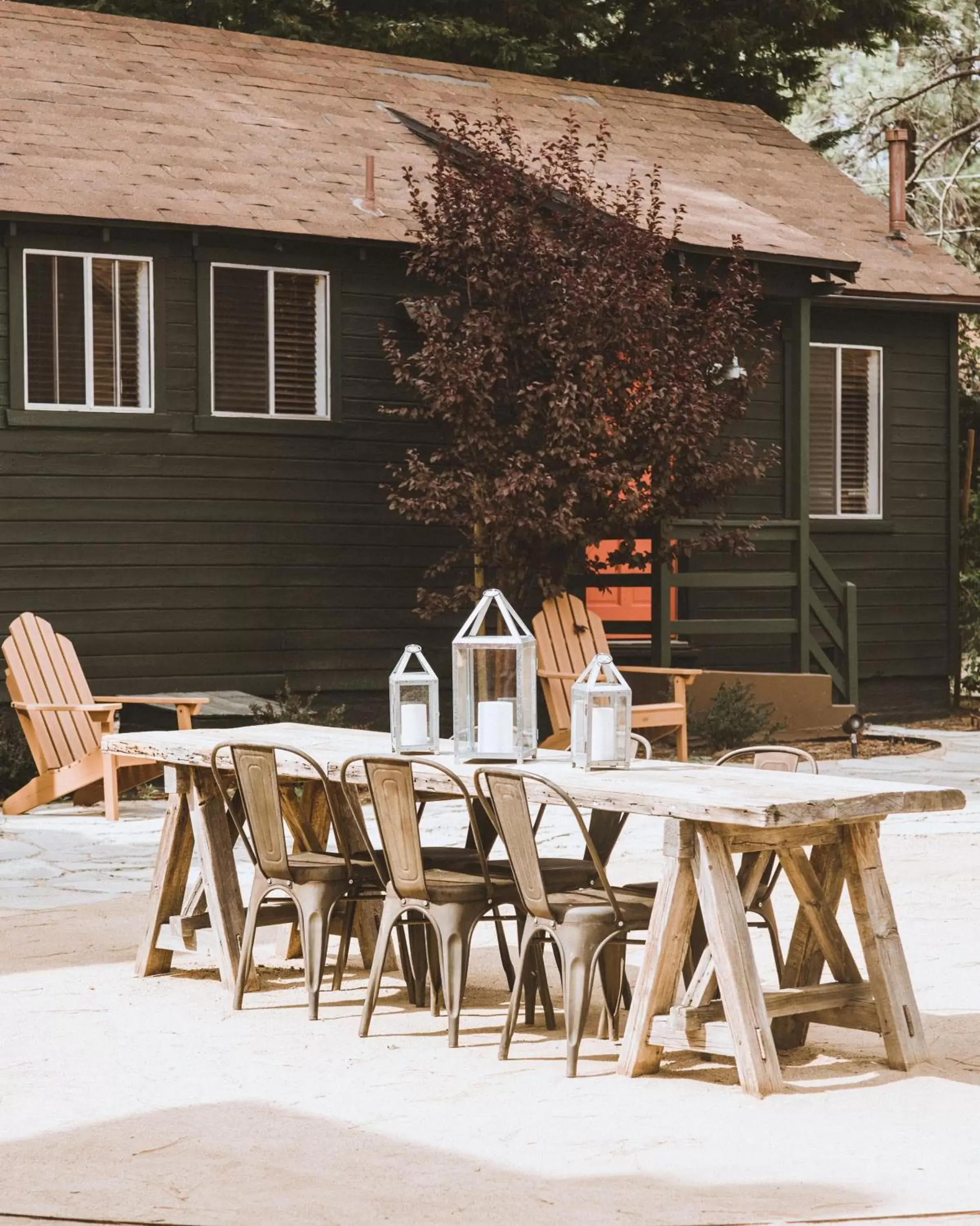 Facade/entrance, Patio/Outdoor Area in Noon Lodge