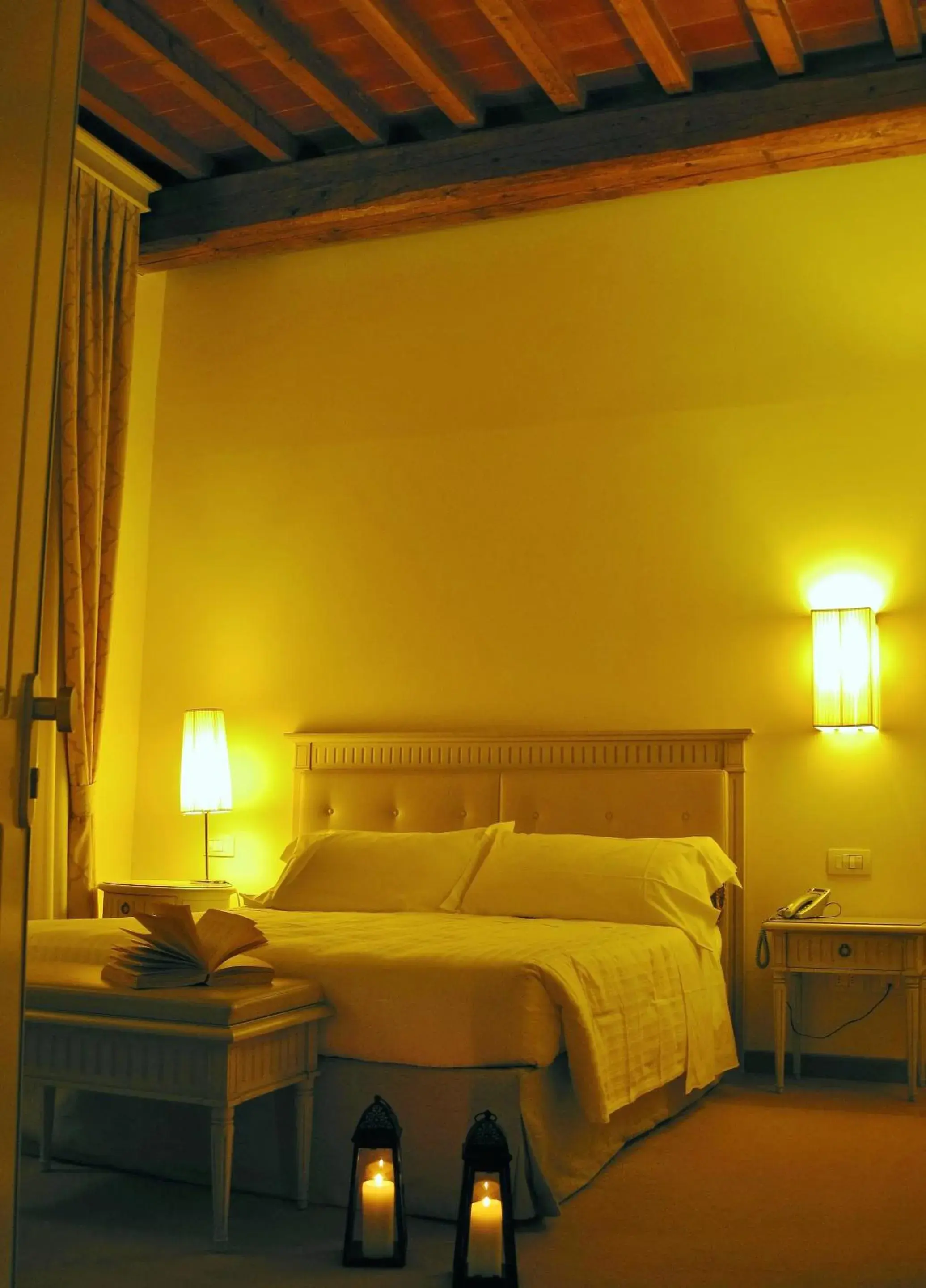 Photo of the whole room, Bed in LHP Hotel Certaldo