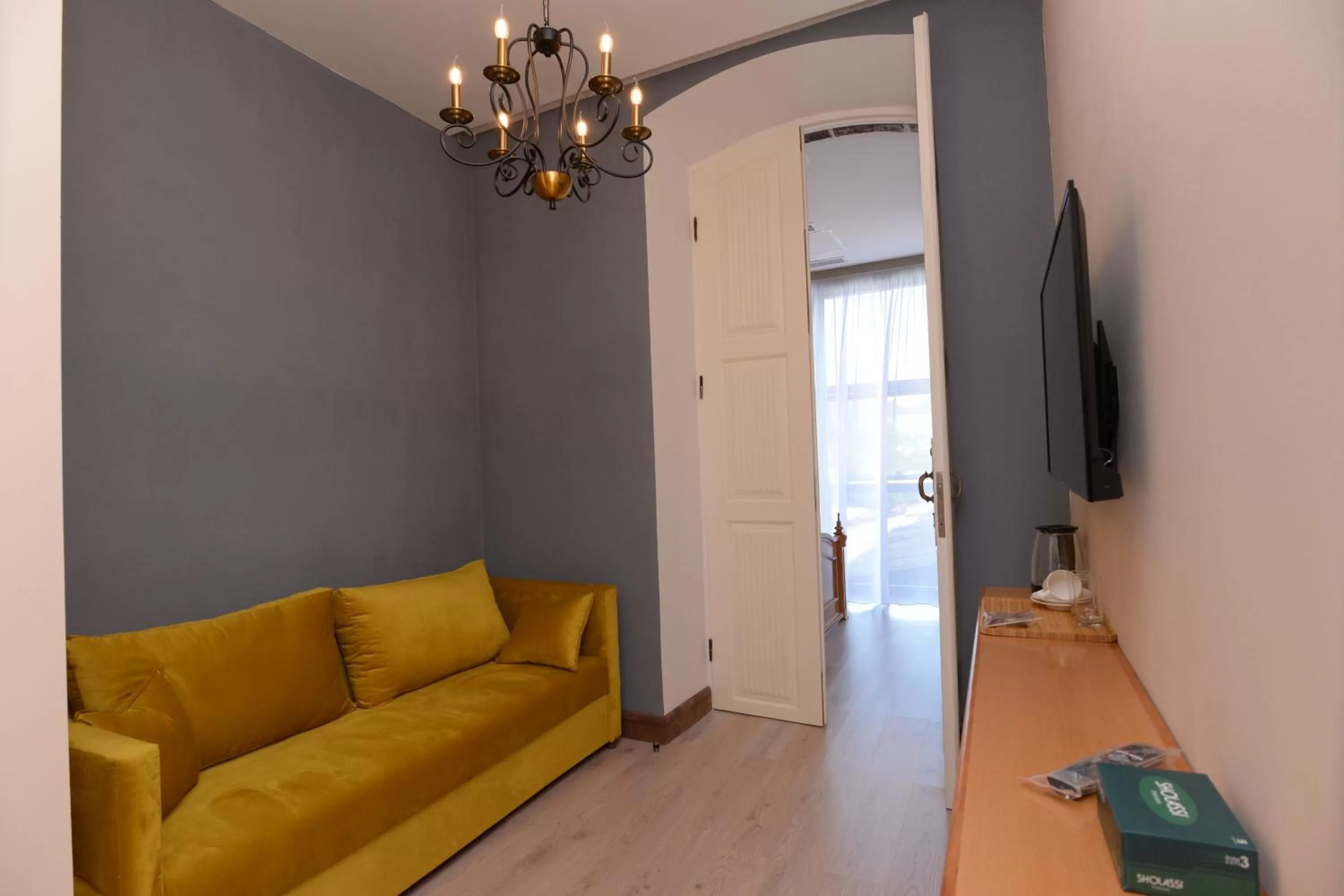 Seating Area in Aratta