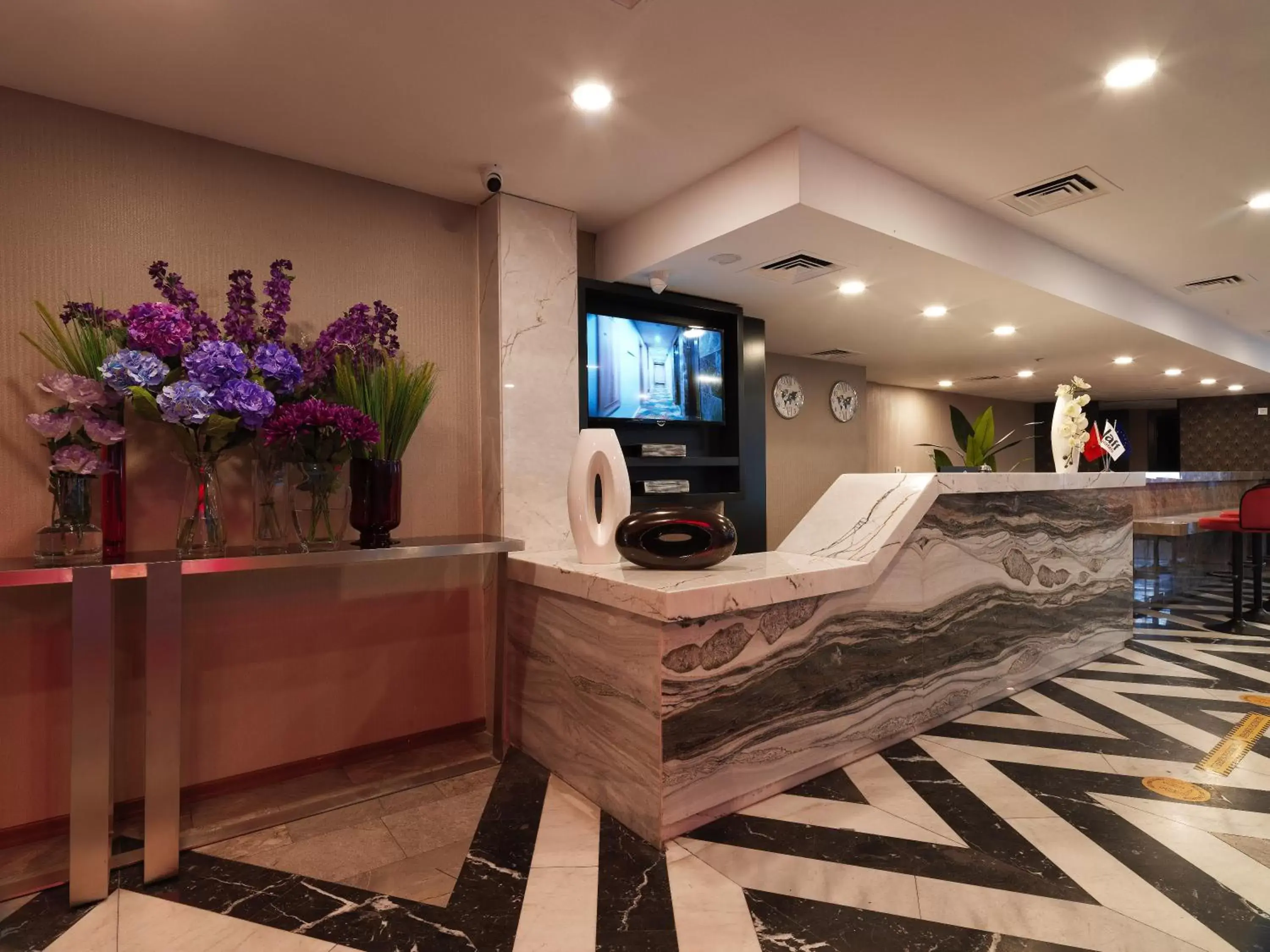 Staff, Lobby/Reception in Jaff Hotels & Spa Nisantasi