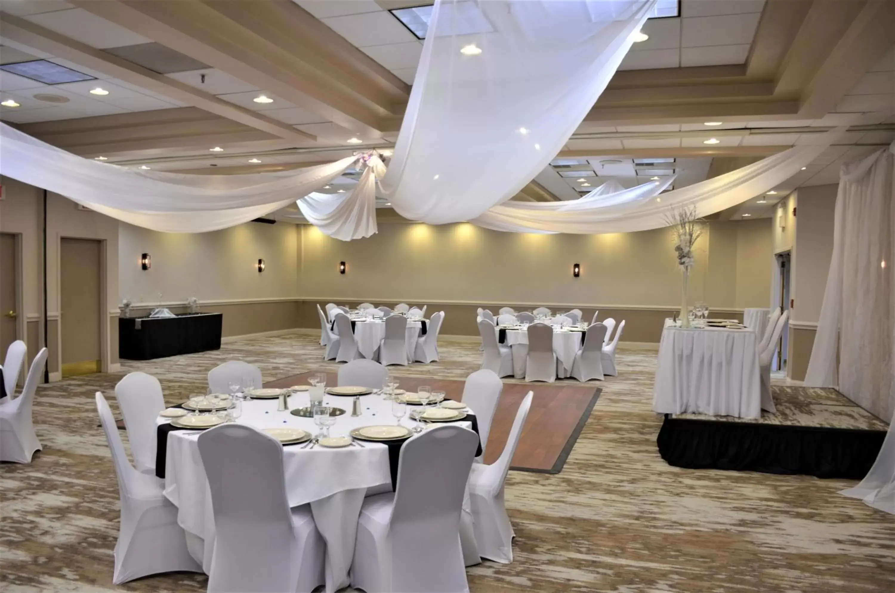 Banquet/Function facilities, Banquet Facilities in Burrstone Inn, Ascend Hotel Collection