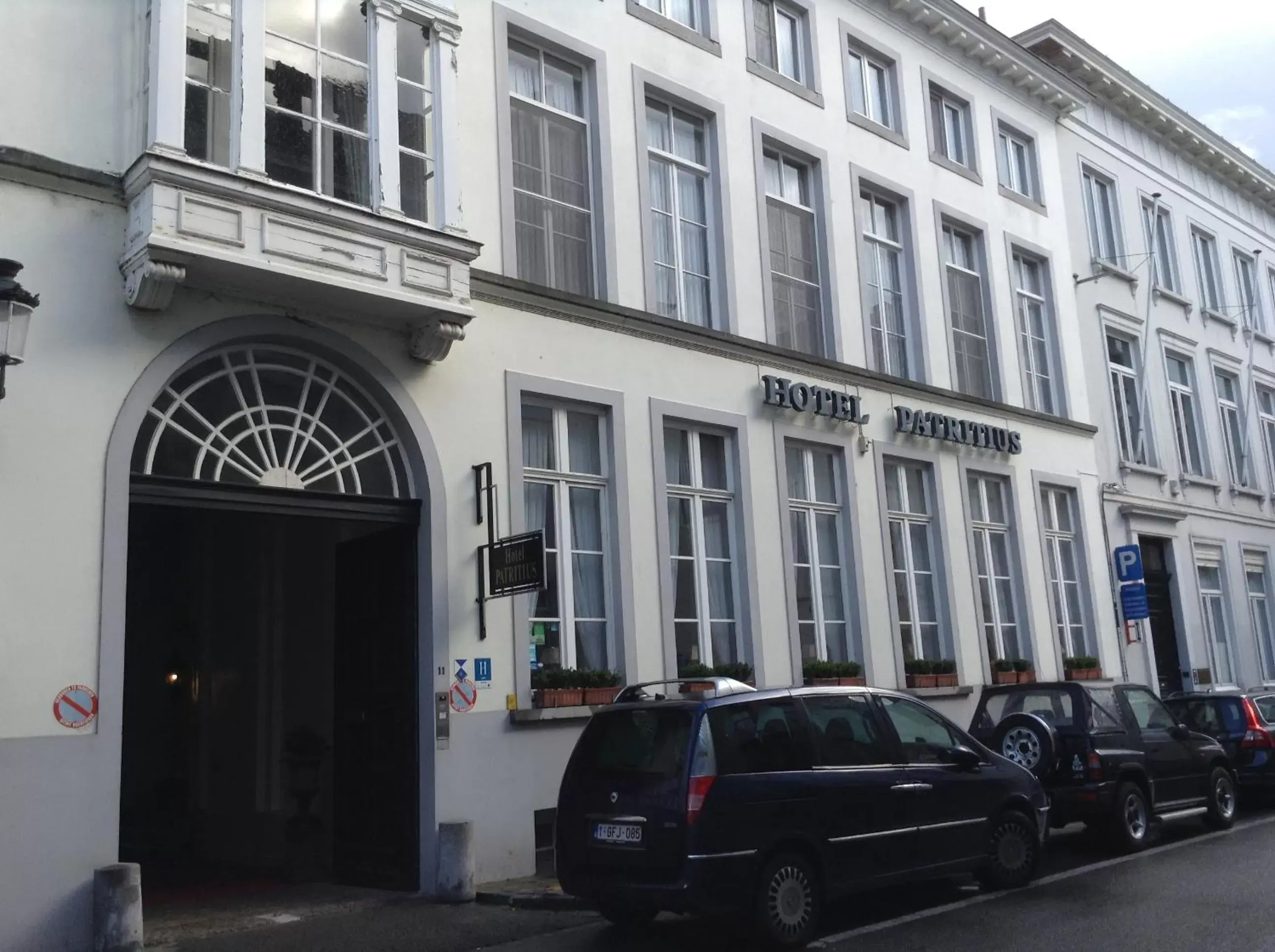 Facade/entrance, Property Building in Hotel Patritius