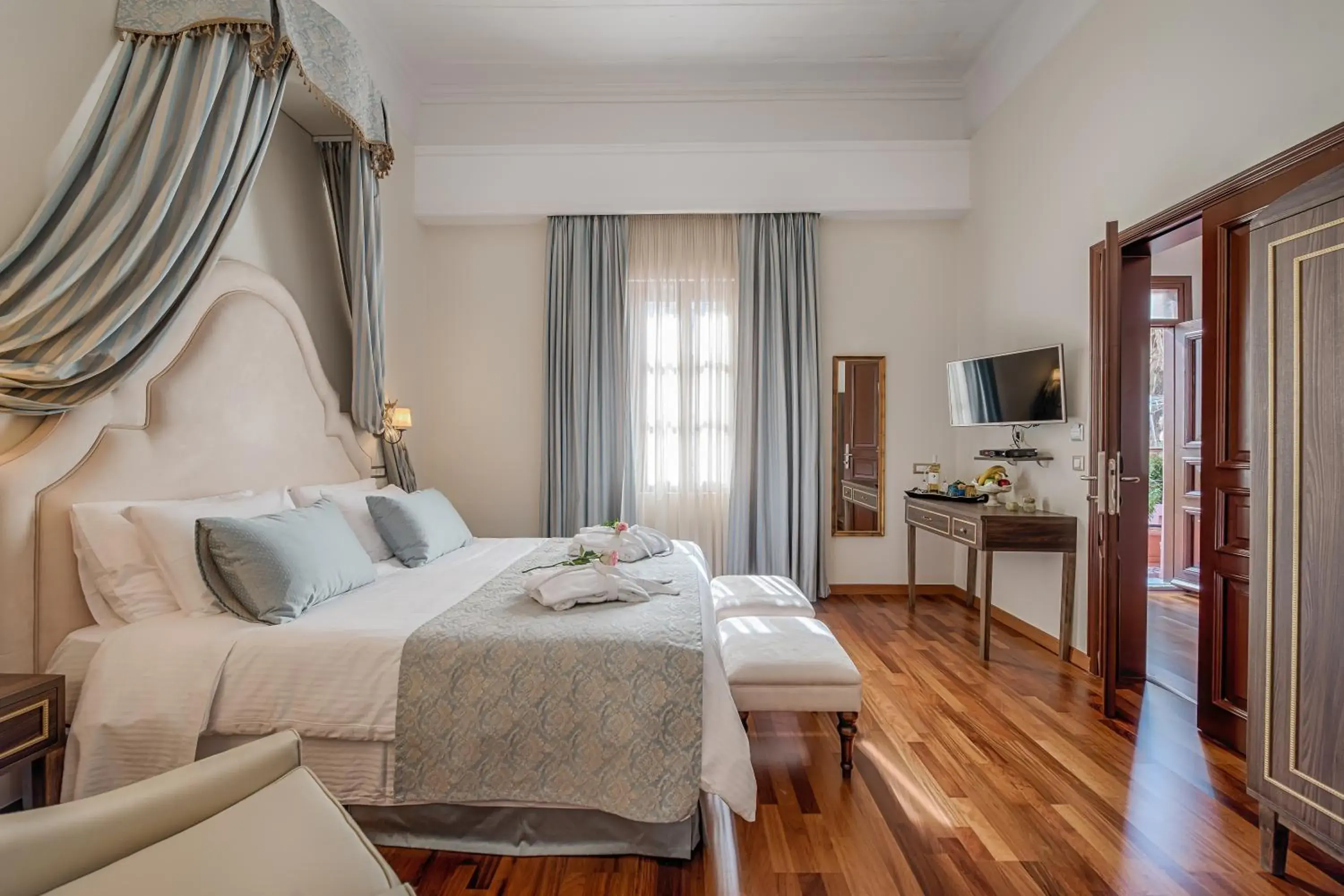 Photo of the whole room, Bed in Sperveri Boutique Hotel