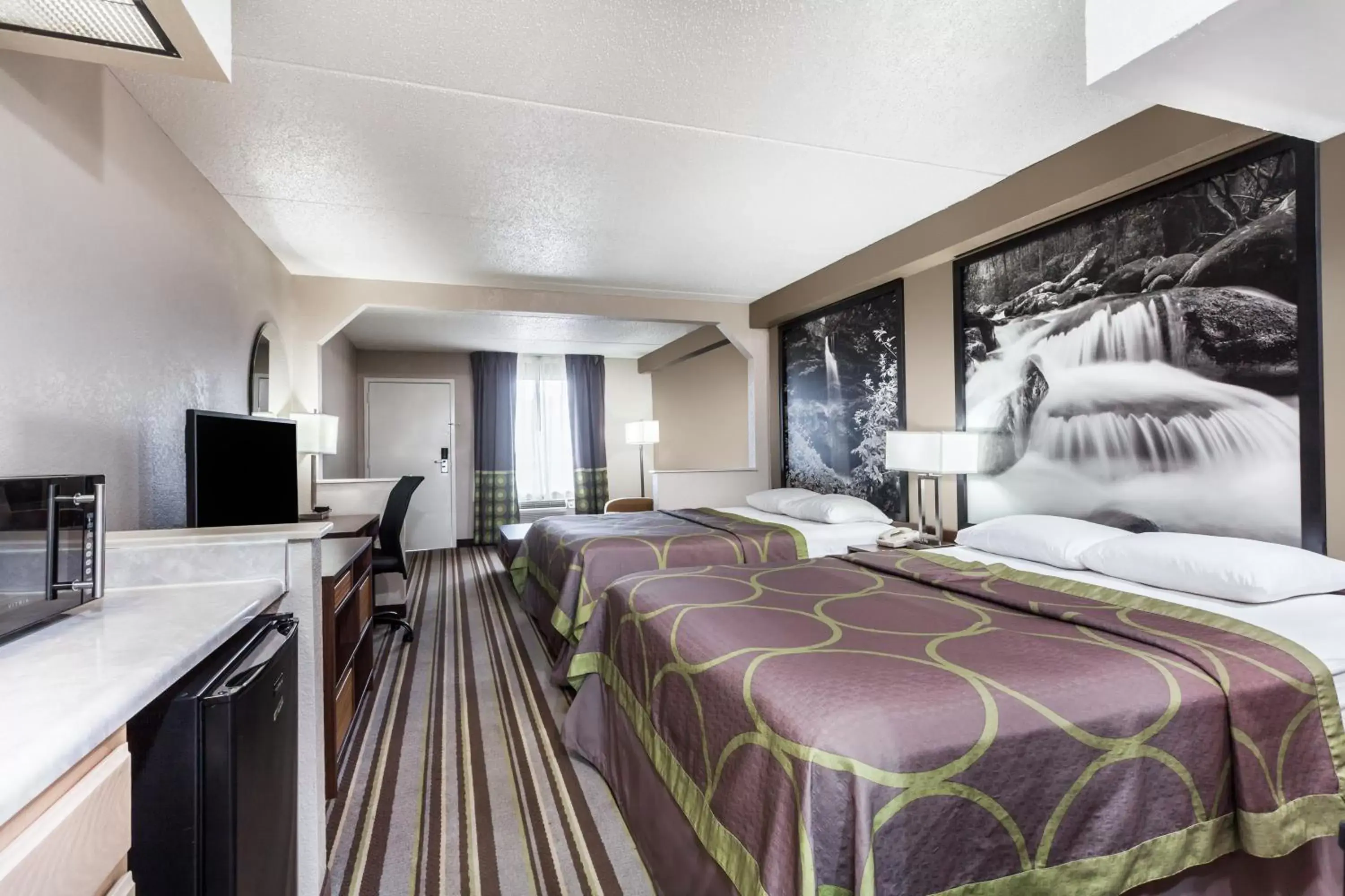 Deluxe Room with Two Queen Beds and Sofa Bed in Super 8 by Wyndham Pigeon Forge-Emert St