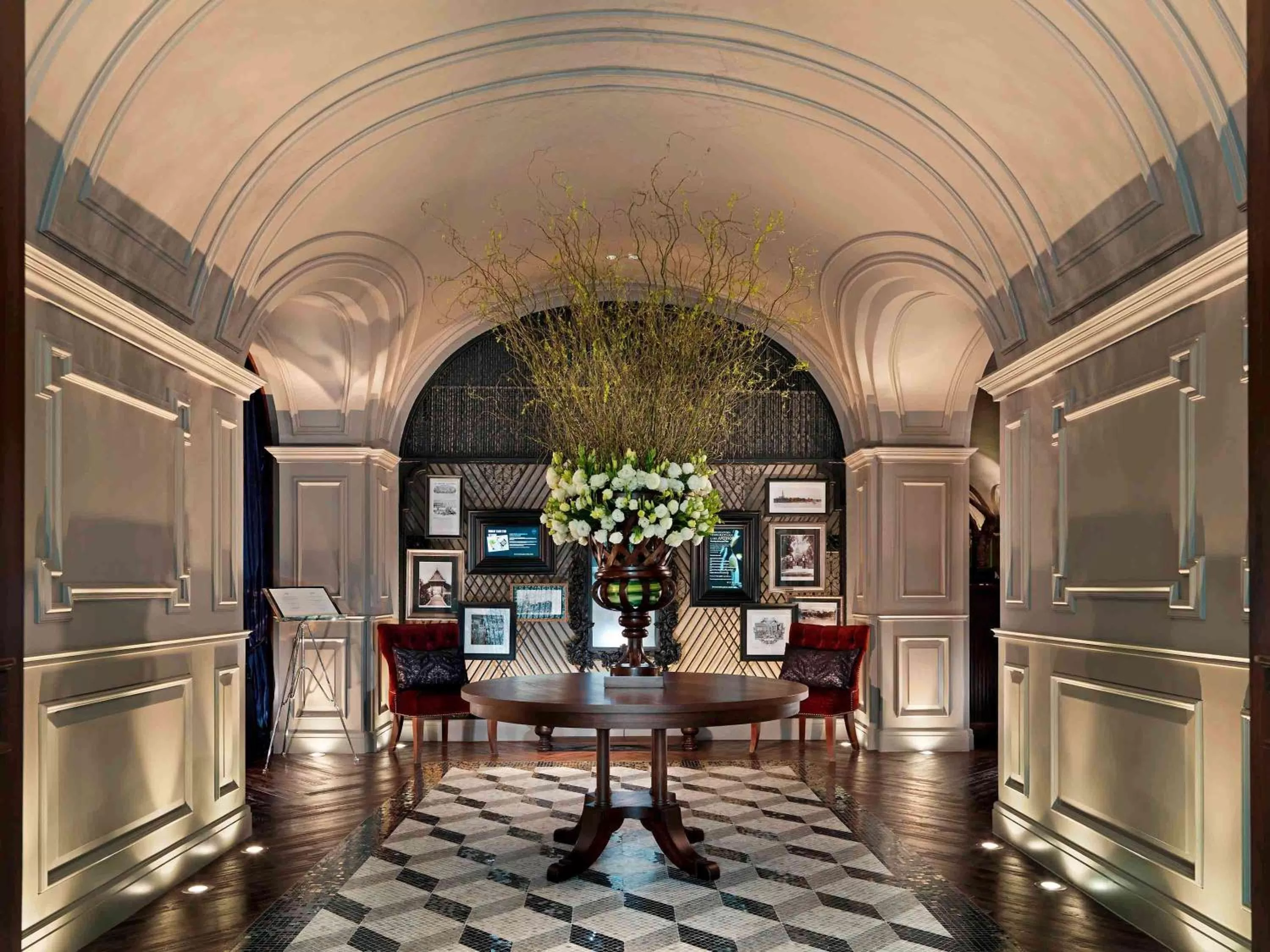 Property building in Hotel Muse Bangkok Langsuan - MGallery