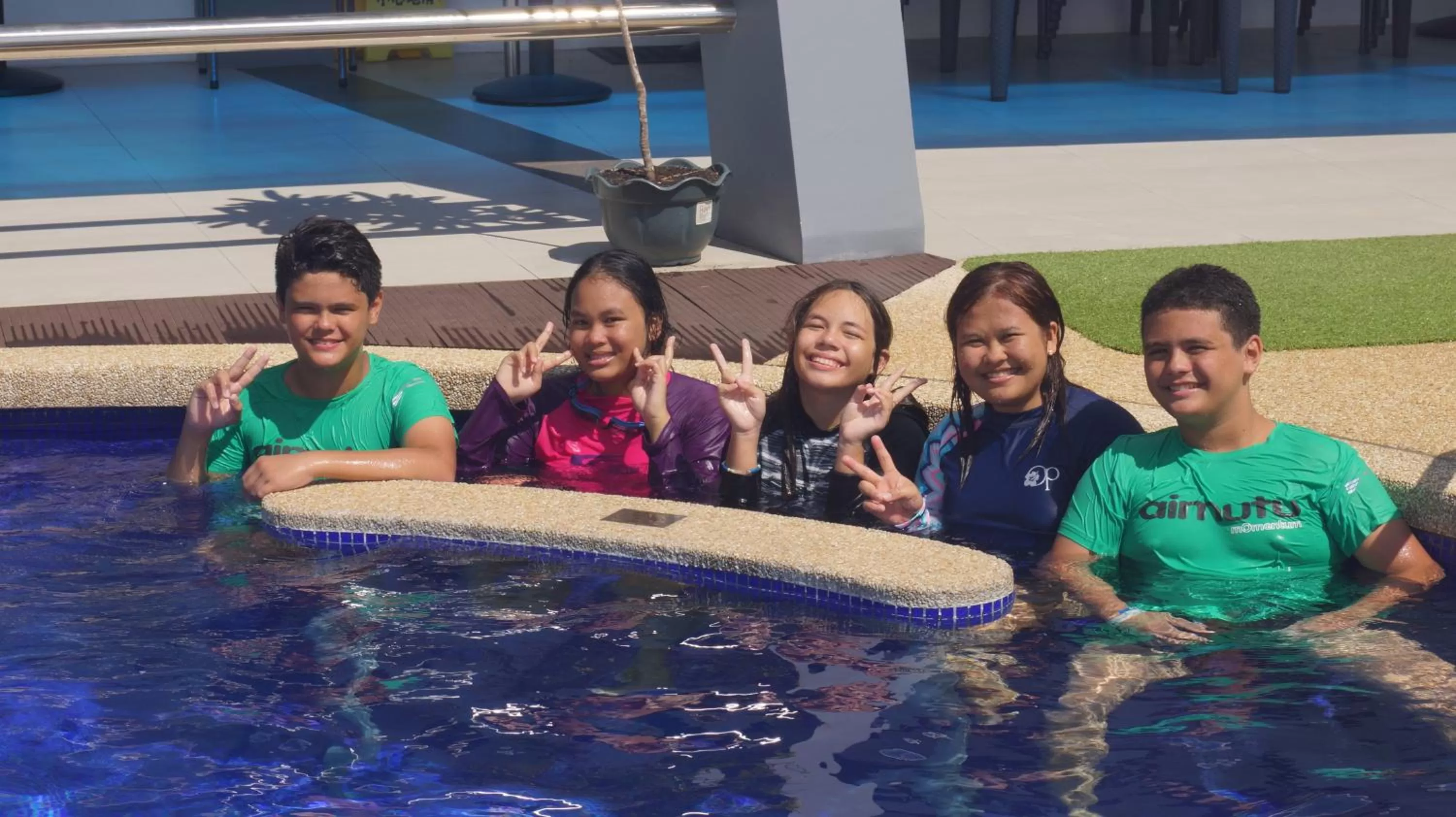children in Panglao Sea Resort - Tangnan